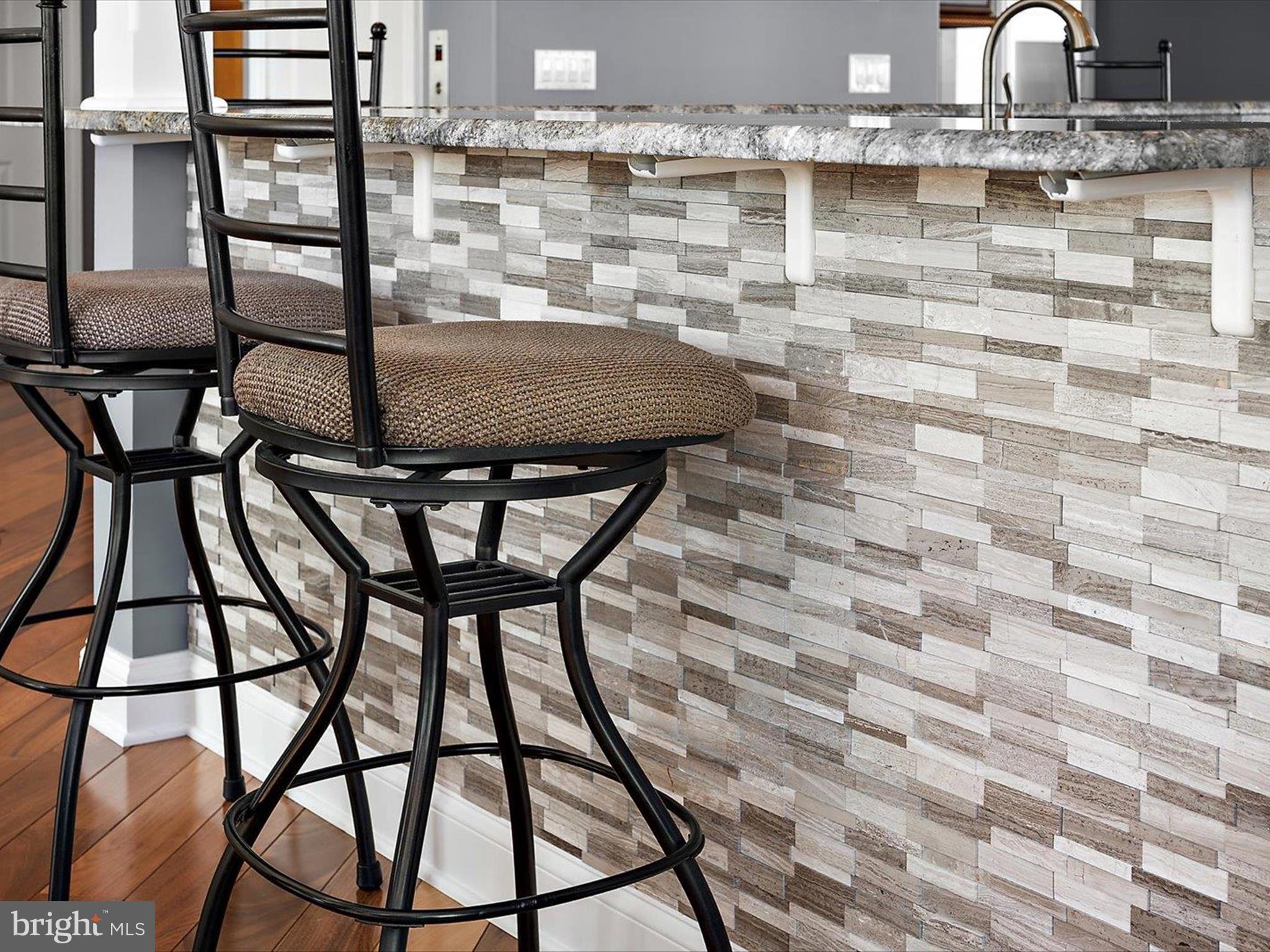 SNUG HARBOR - Residential