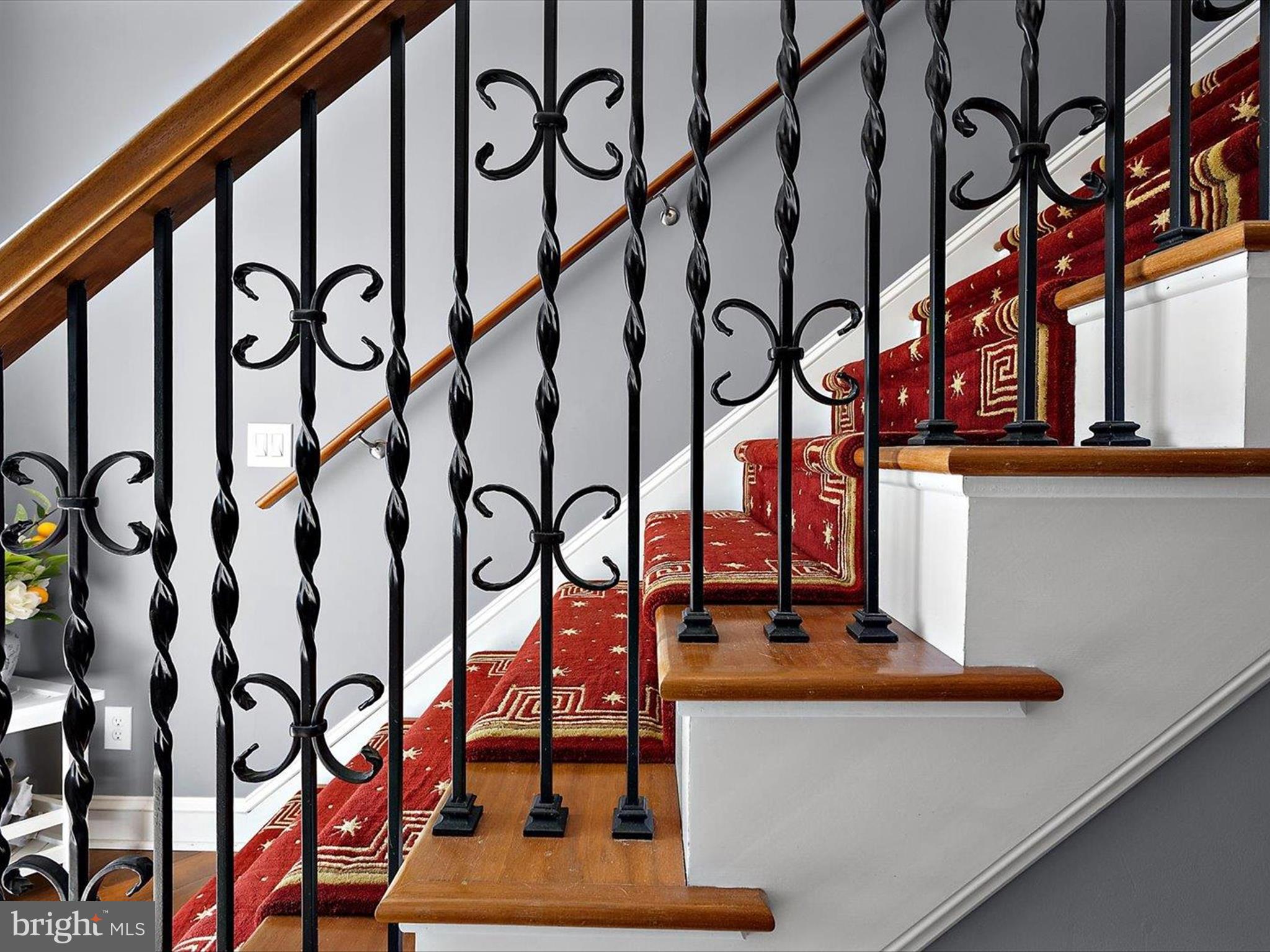 SNUG HARBOR - Residential