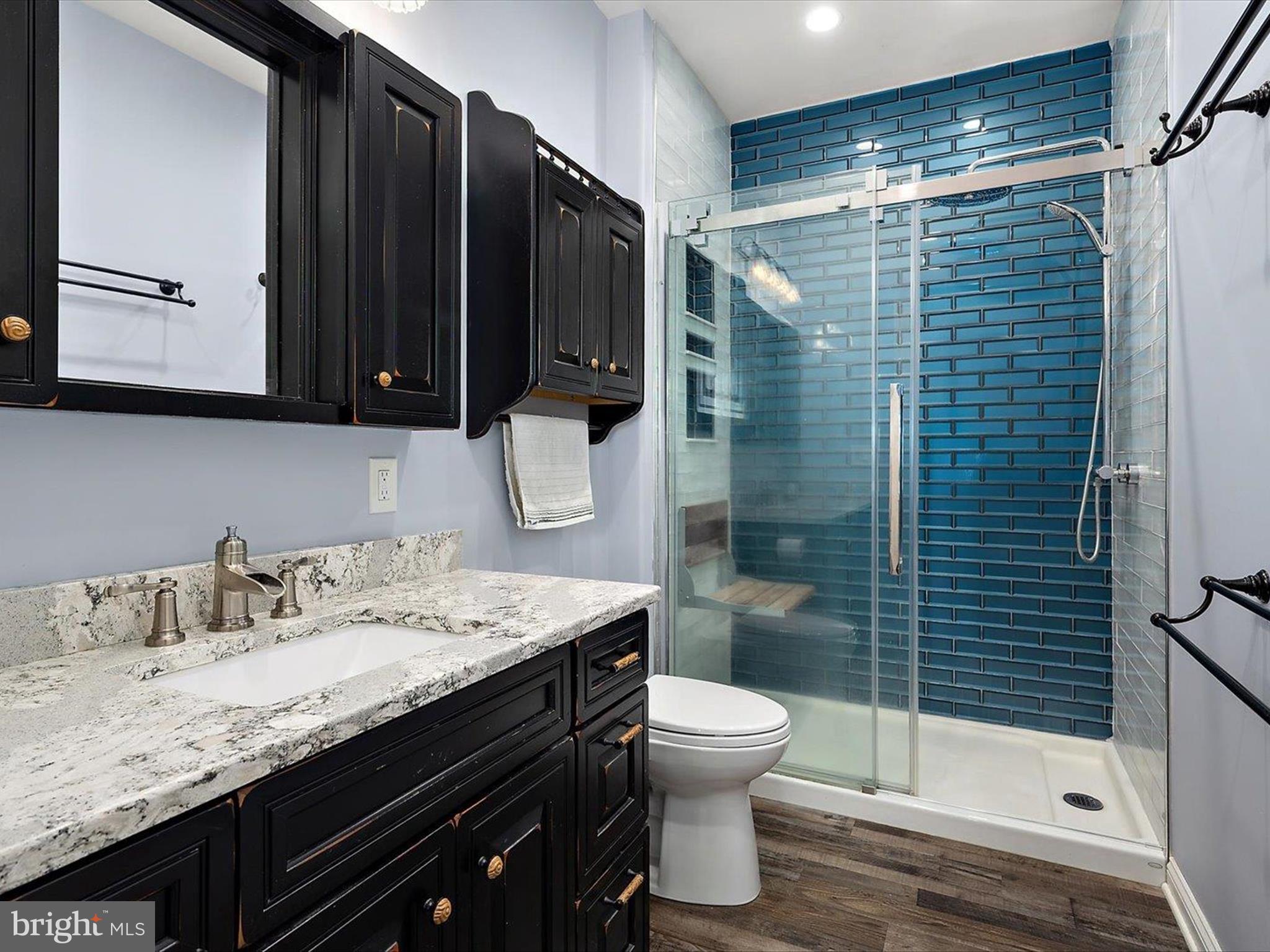 SNUG HARBOR - Residential