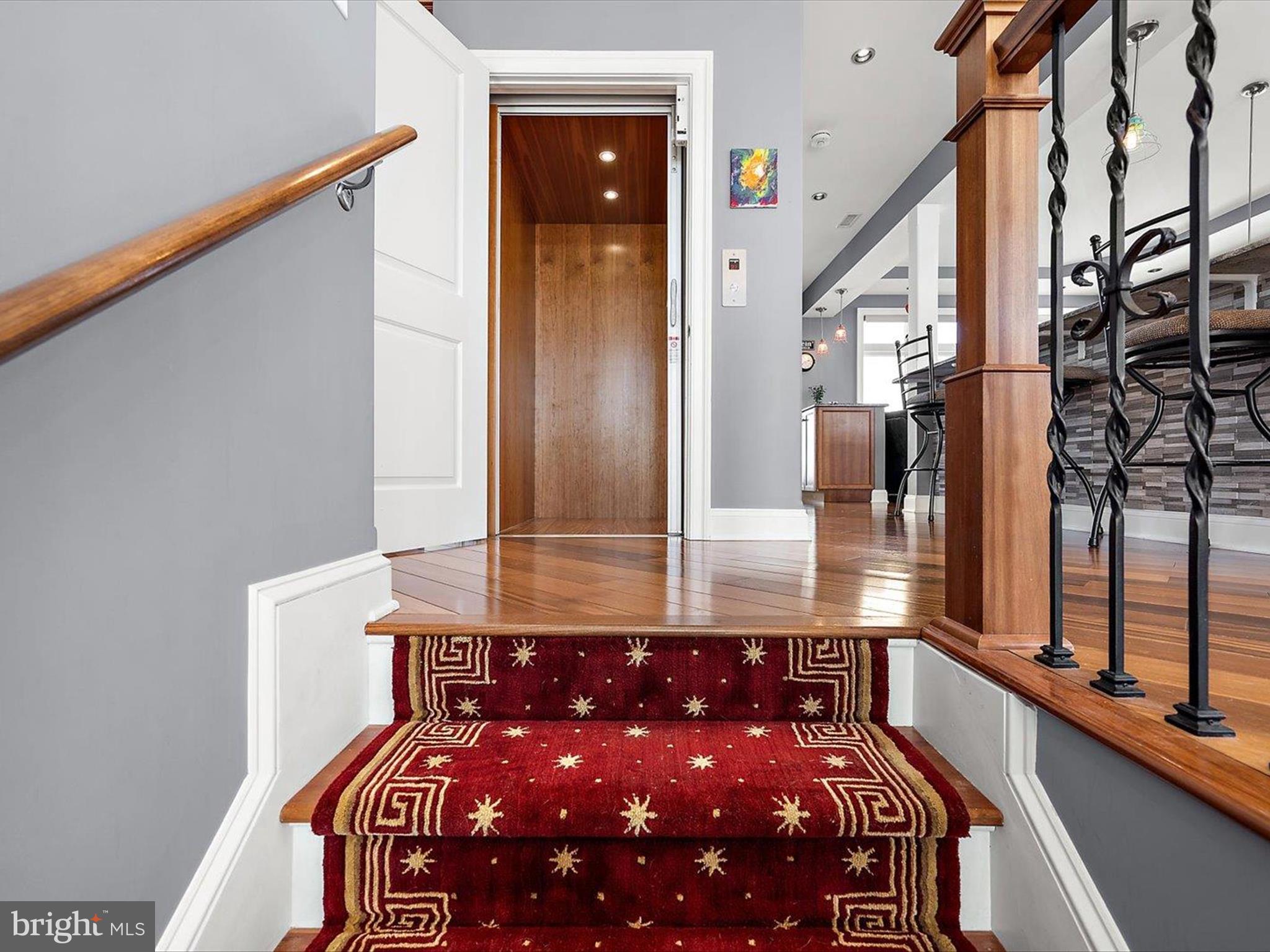 SNUG HARBOR - Residential