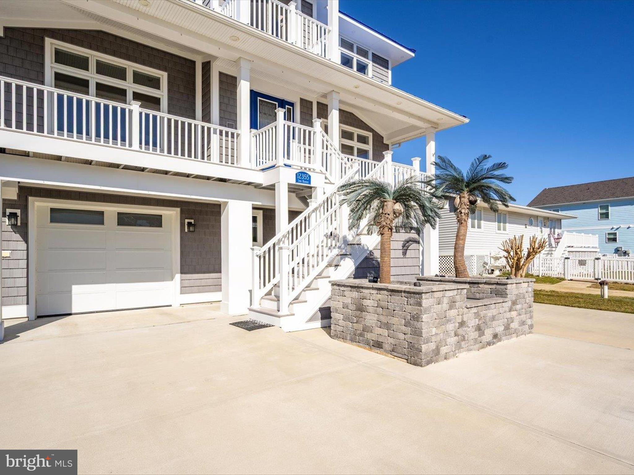 SNUG HARBOR - Residential