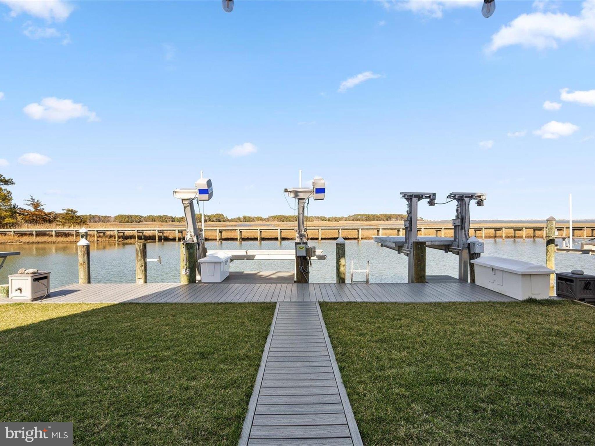 SNUG HARBOR - Residential