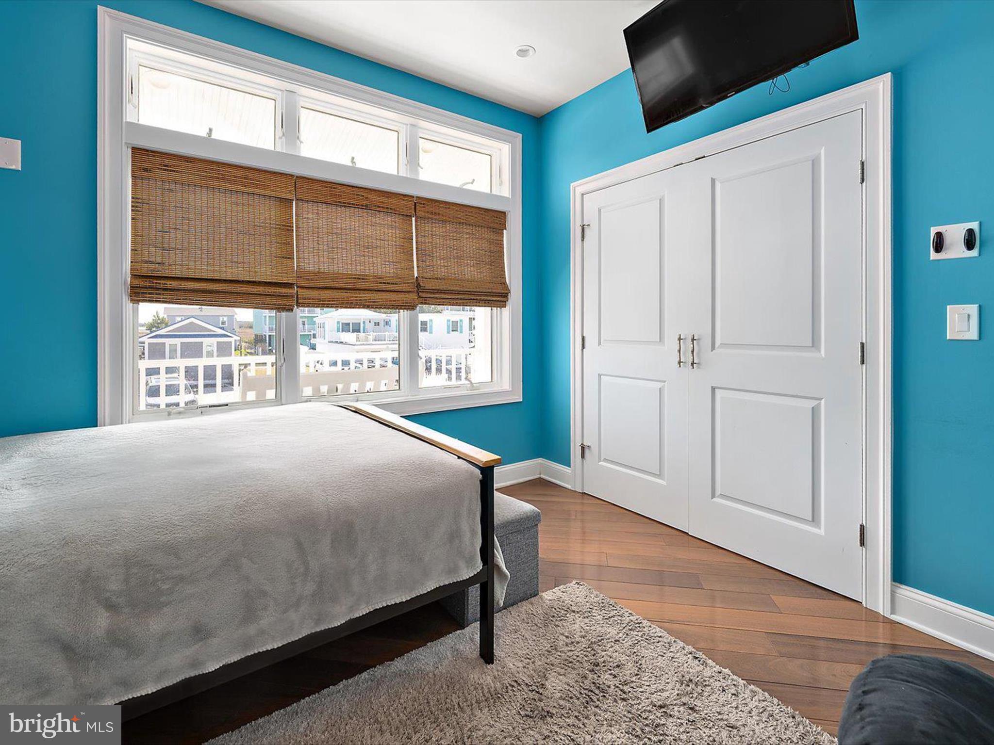 SNUG HARBOR - Residential