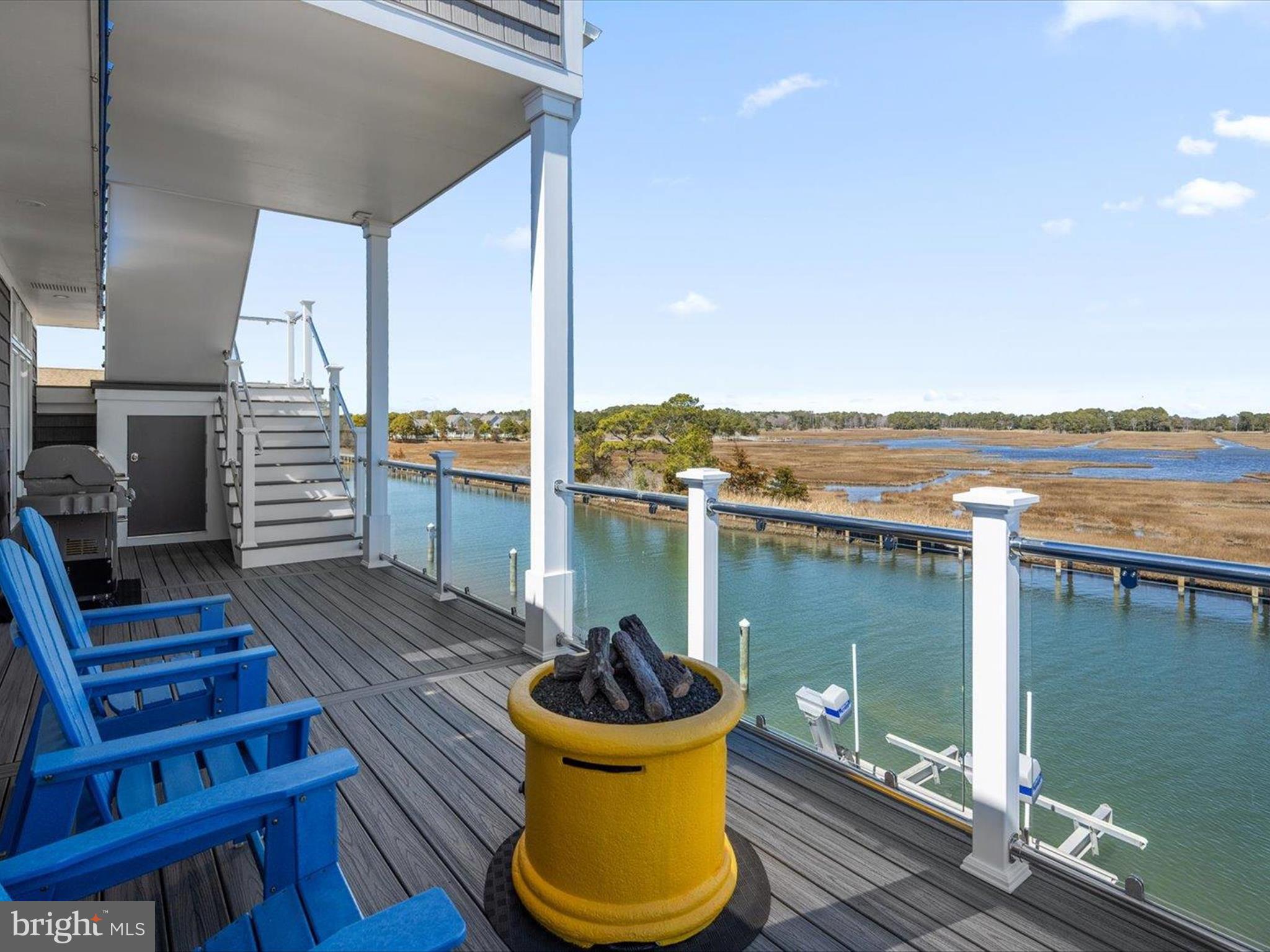 SNUG HARBOR - Residential