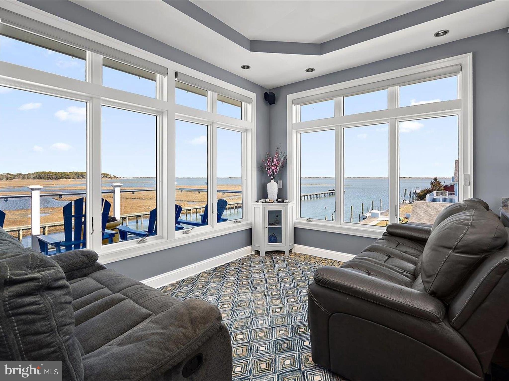 SNUG HARBOR - Residential