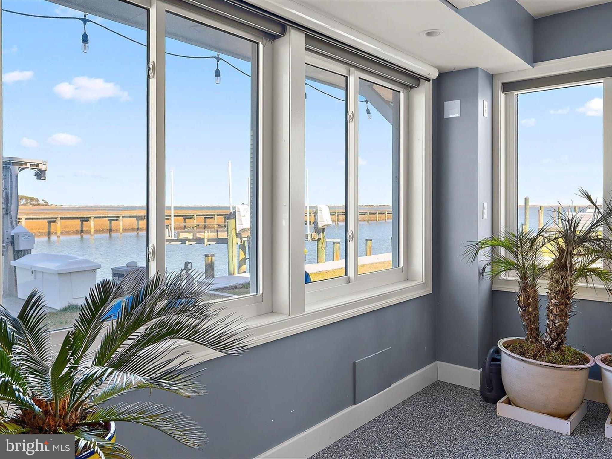 SNUG HARBOR - Residential