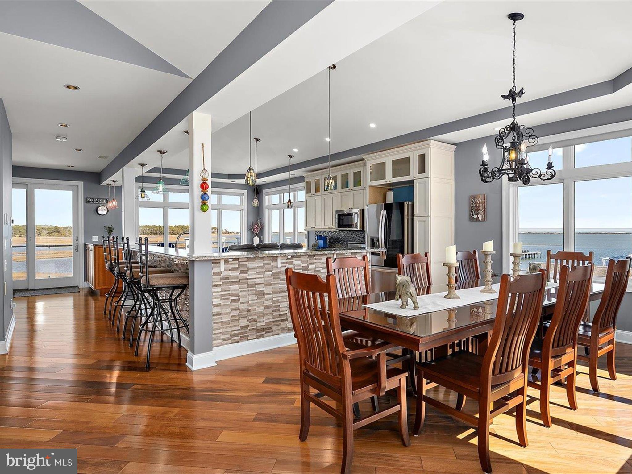 SNUG HARBOR - Residential