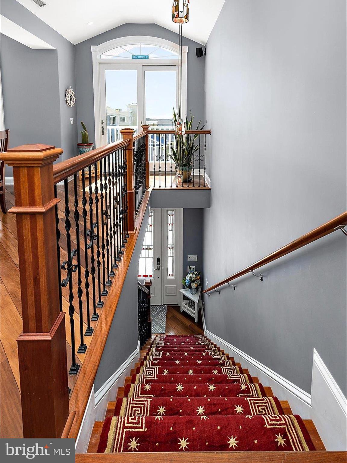 SNUG HARBOR - Residential