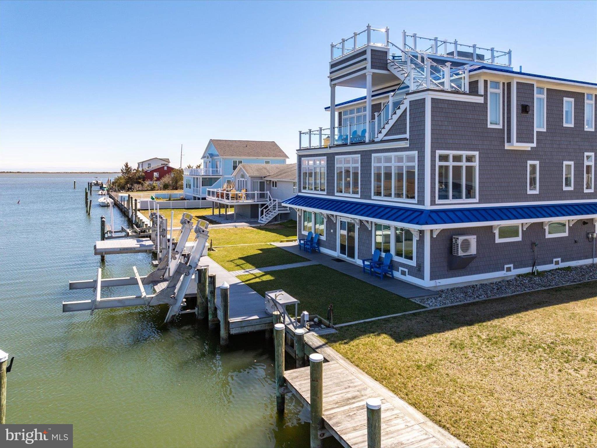 SNUG HARBOR - Residential