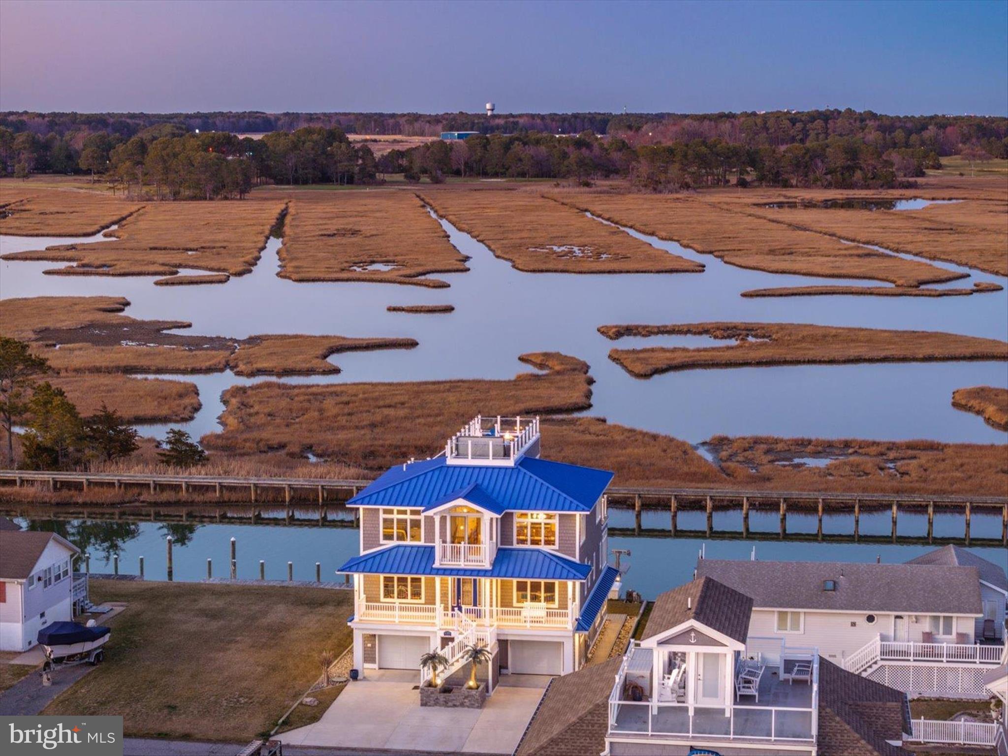 SNUG HARBOR - Residential