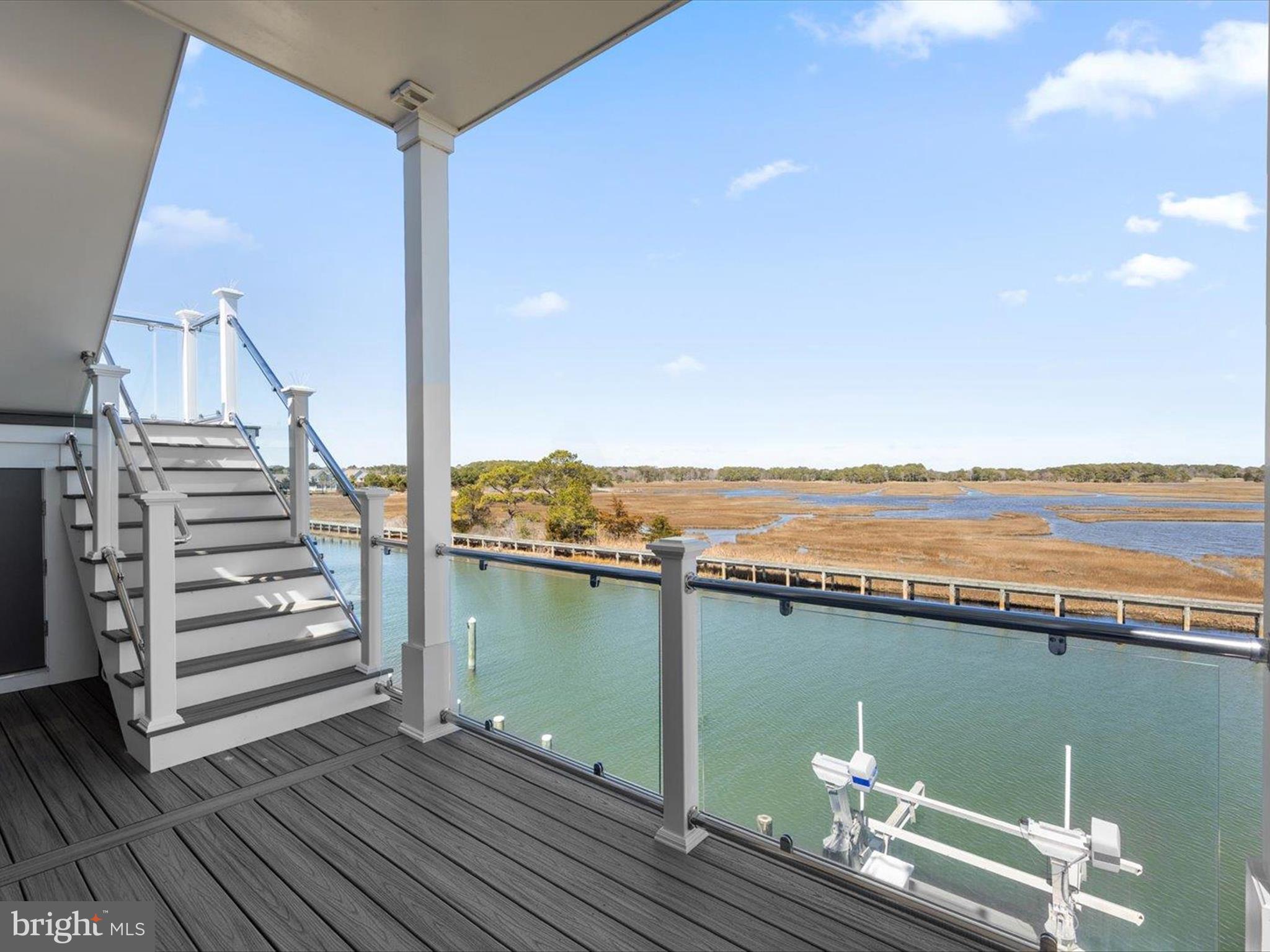 SNUG HARBOR - Residential