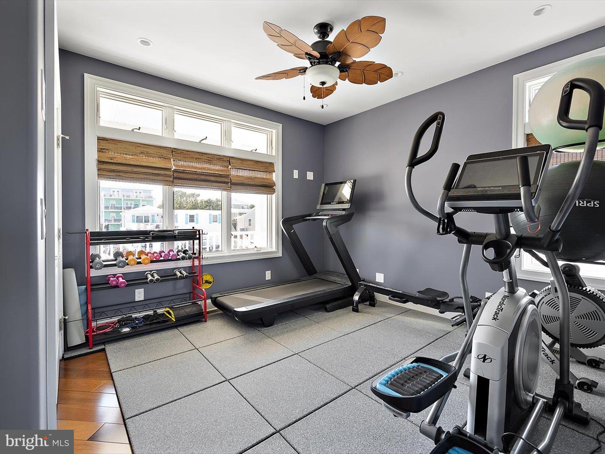 SNUG HARBOR - Residential