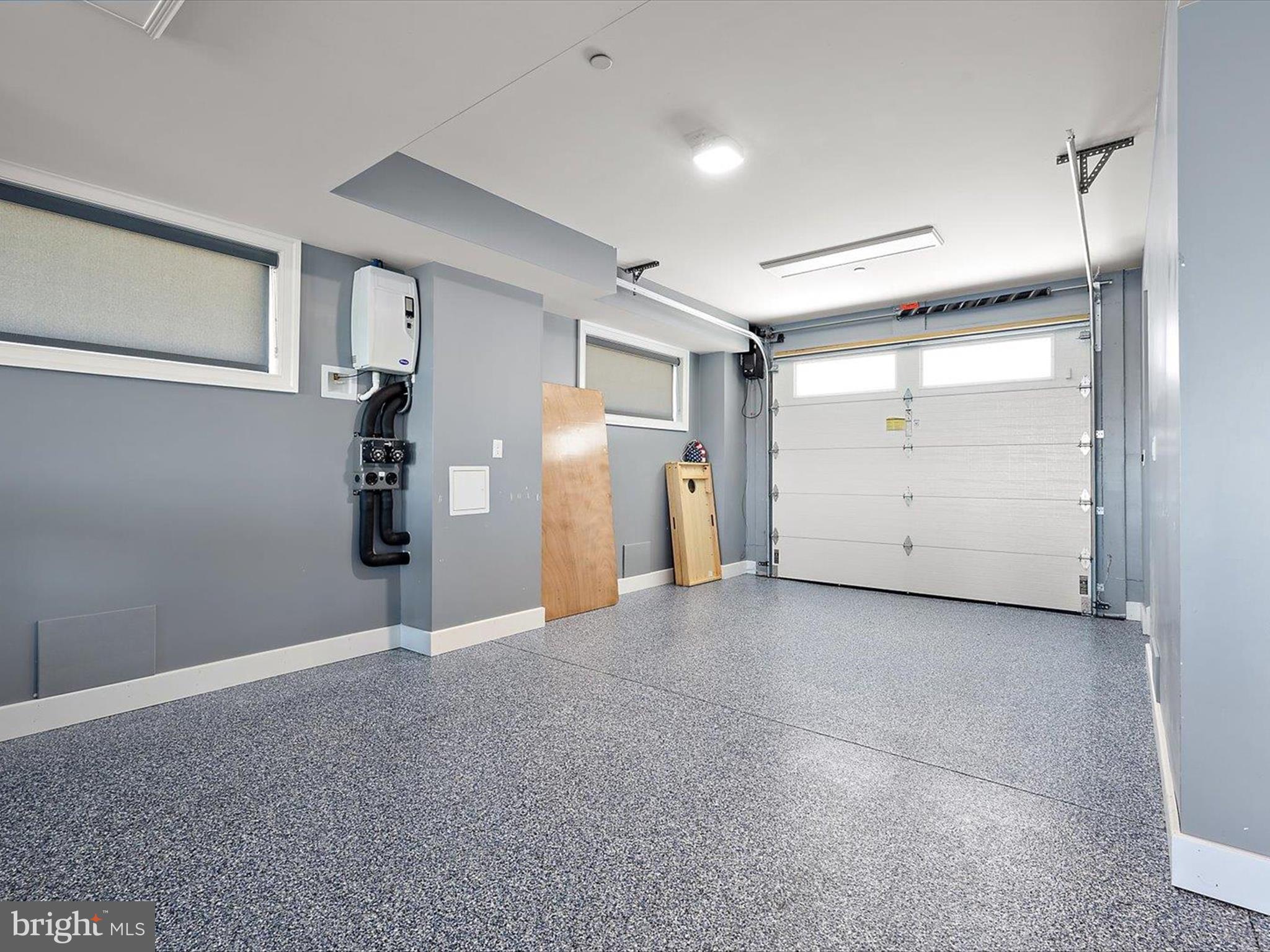 SNUG HARBOR - Residential