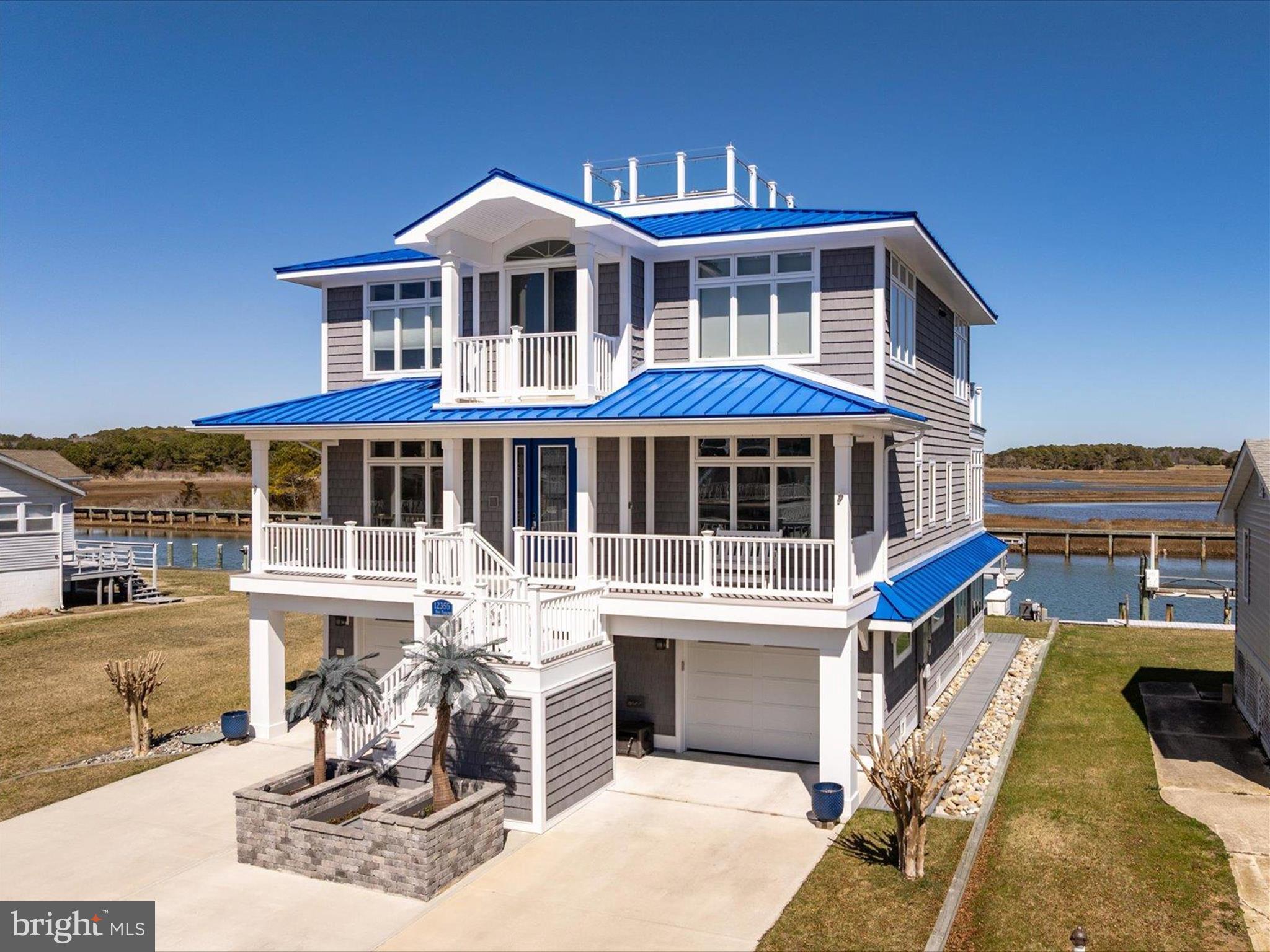 SNUG HARBOR - Residential