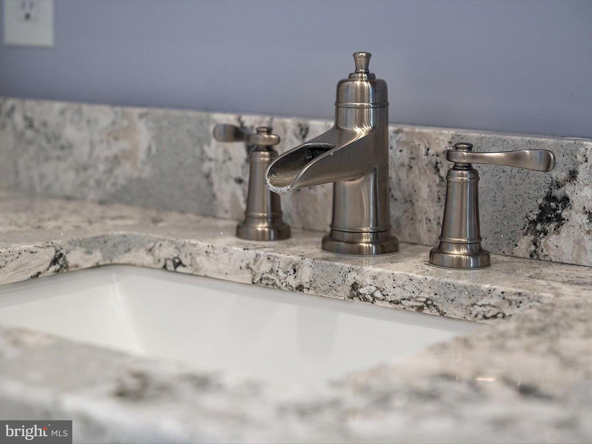 SNUG HARBOR - Residential