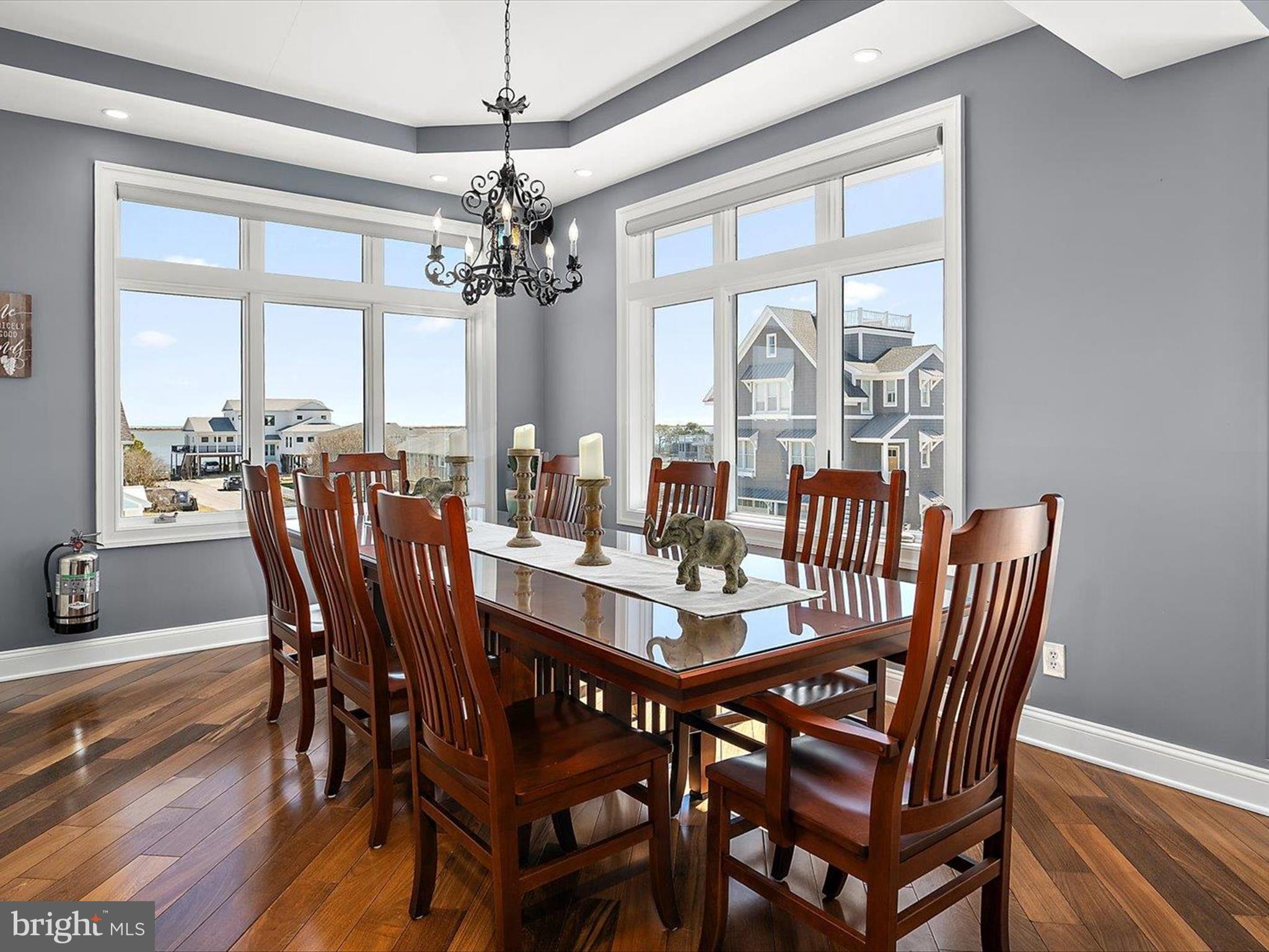 SNUG HARBOR - Residential