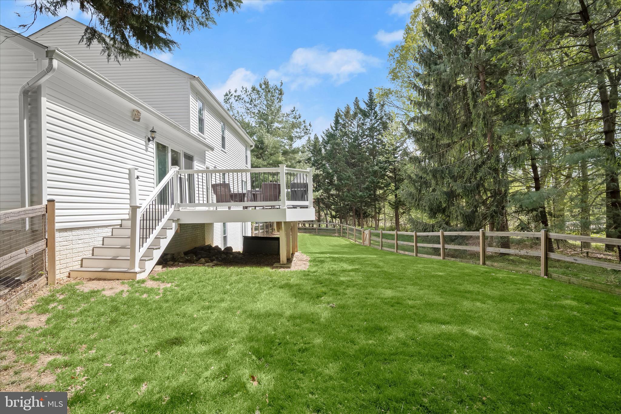 VILLAGE OF LONG REACH - Residential