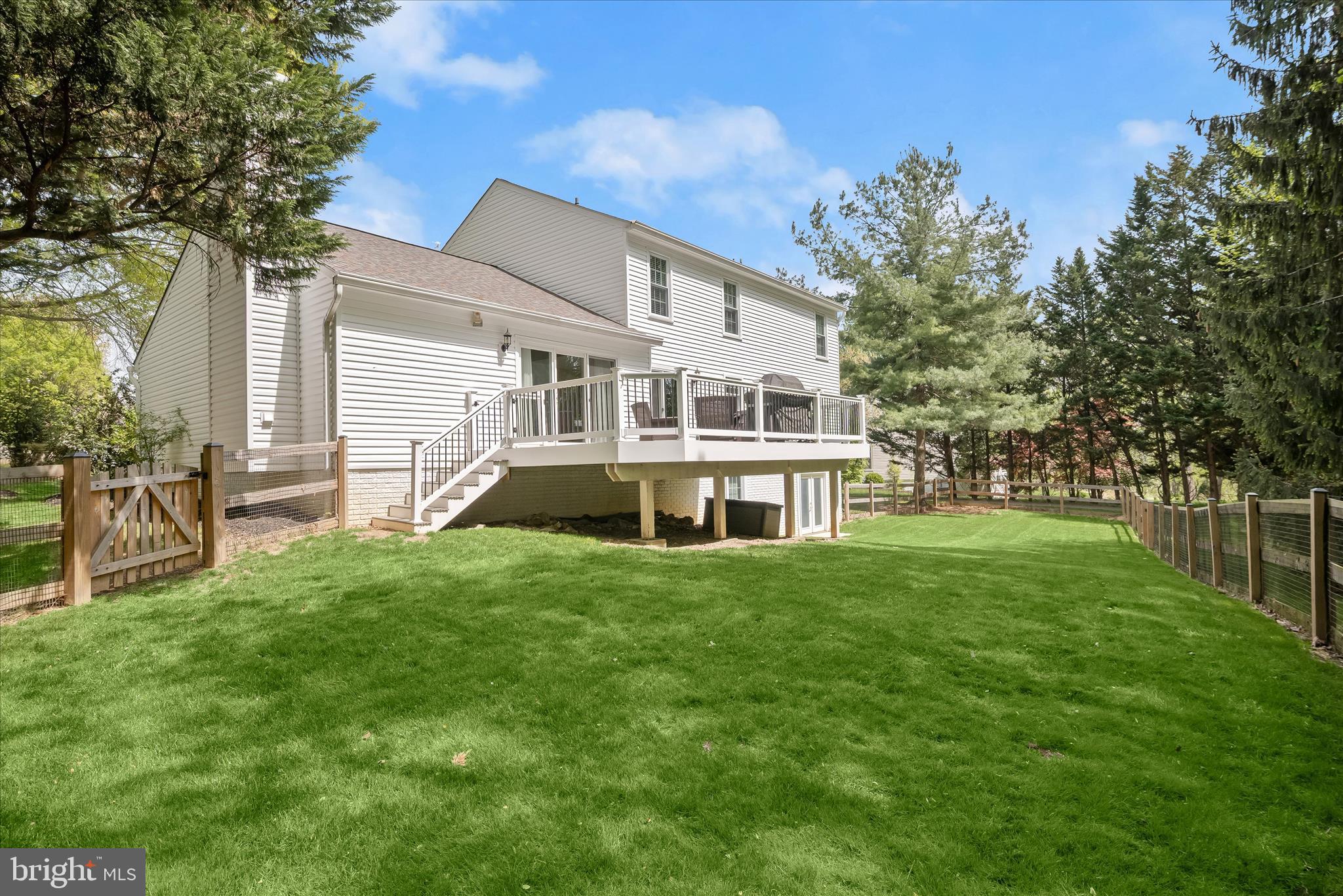 VILLAGE OF LONG REACH - Residential