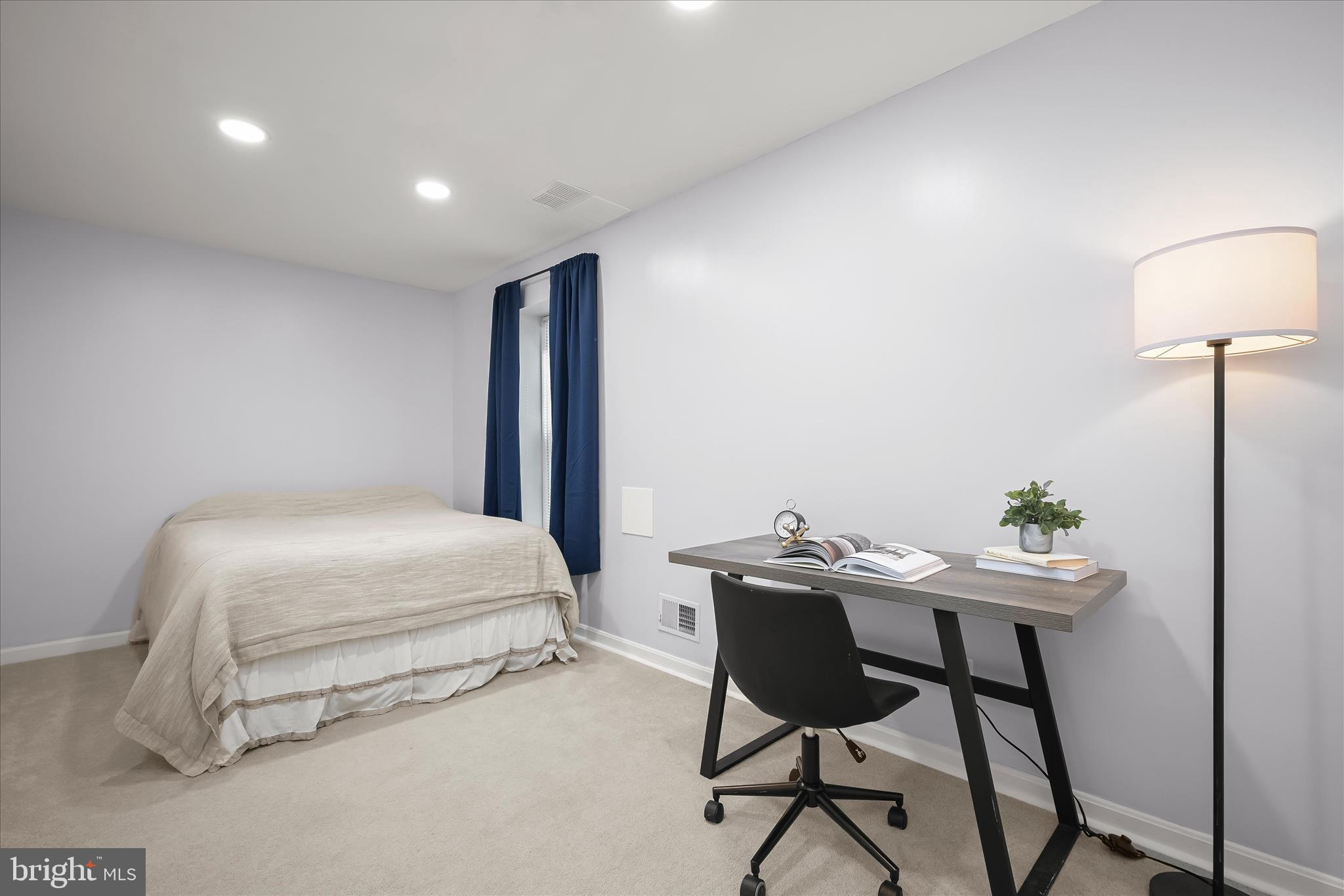 VILLAGE OF LONG REACH - Residential