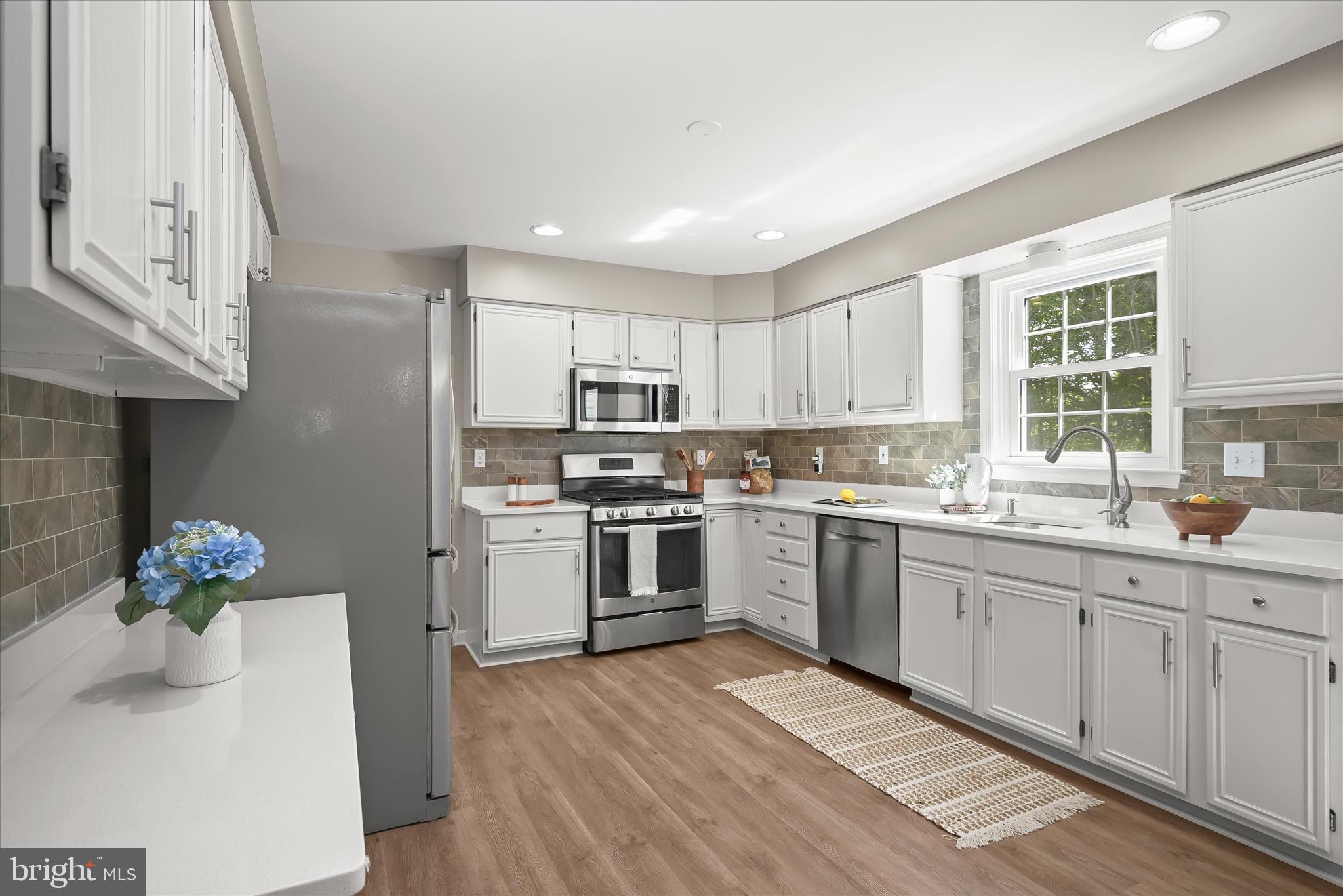 VILLAGE OF LONG REACH - Residential