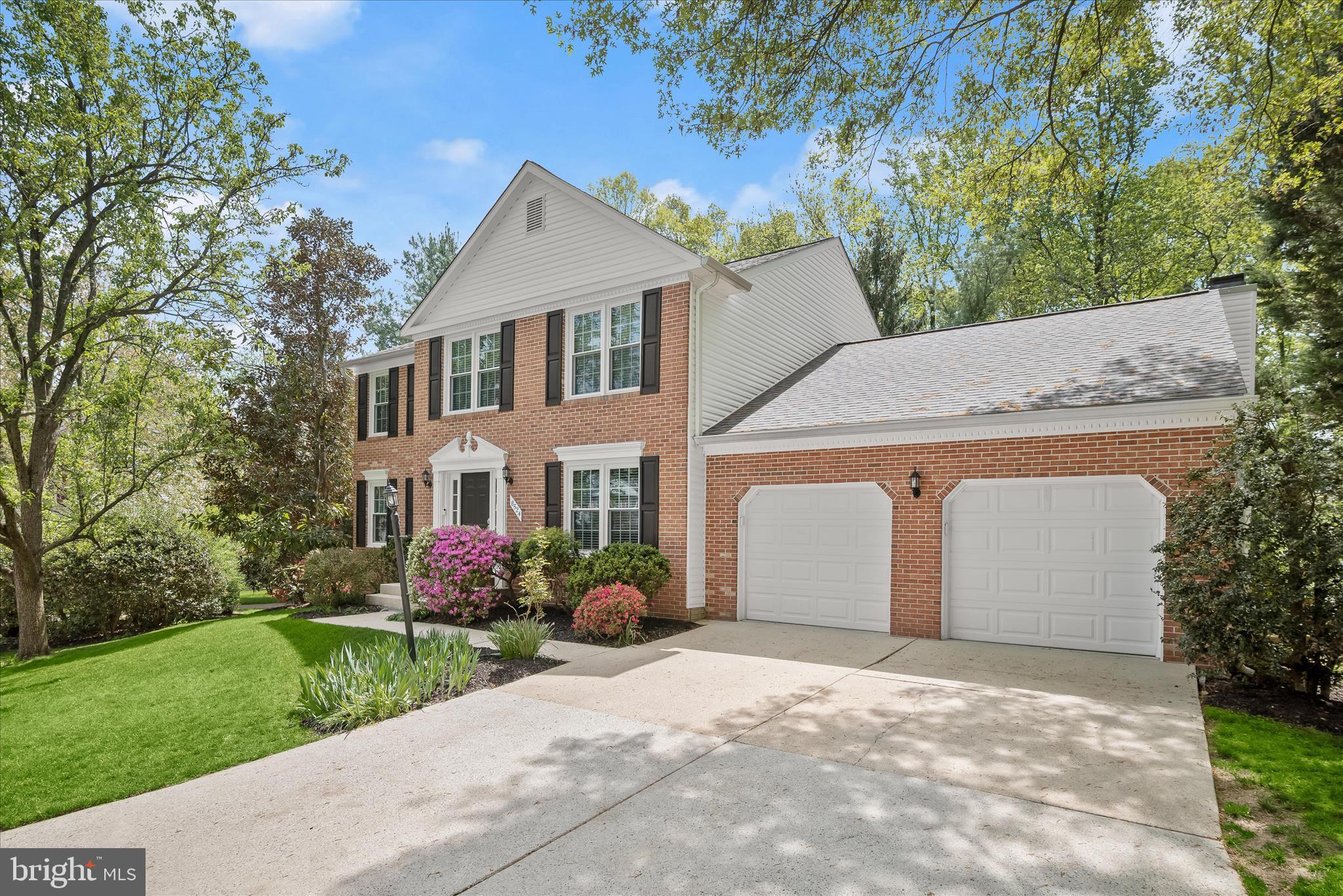 8524 MOON GLASS COURT