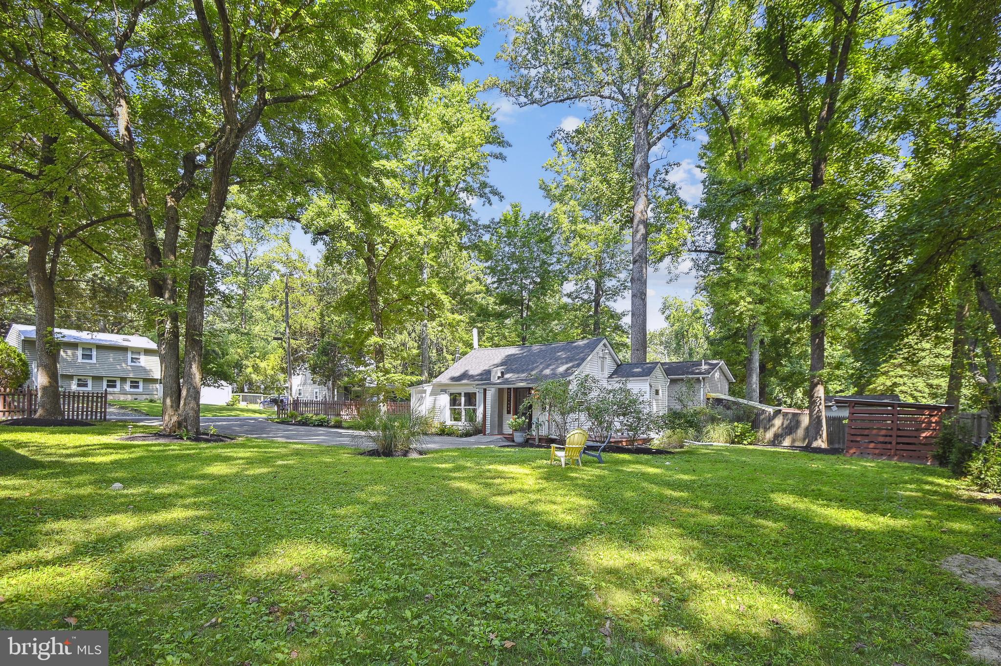 863 DOGWOOD TRAIL