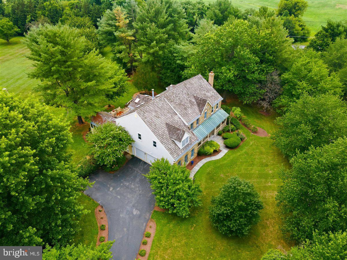 26 GREY PEBBLE COURT