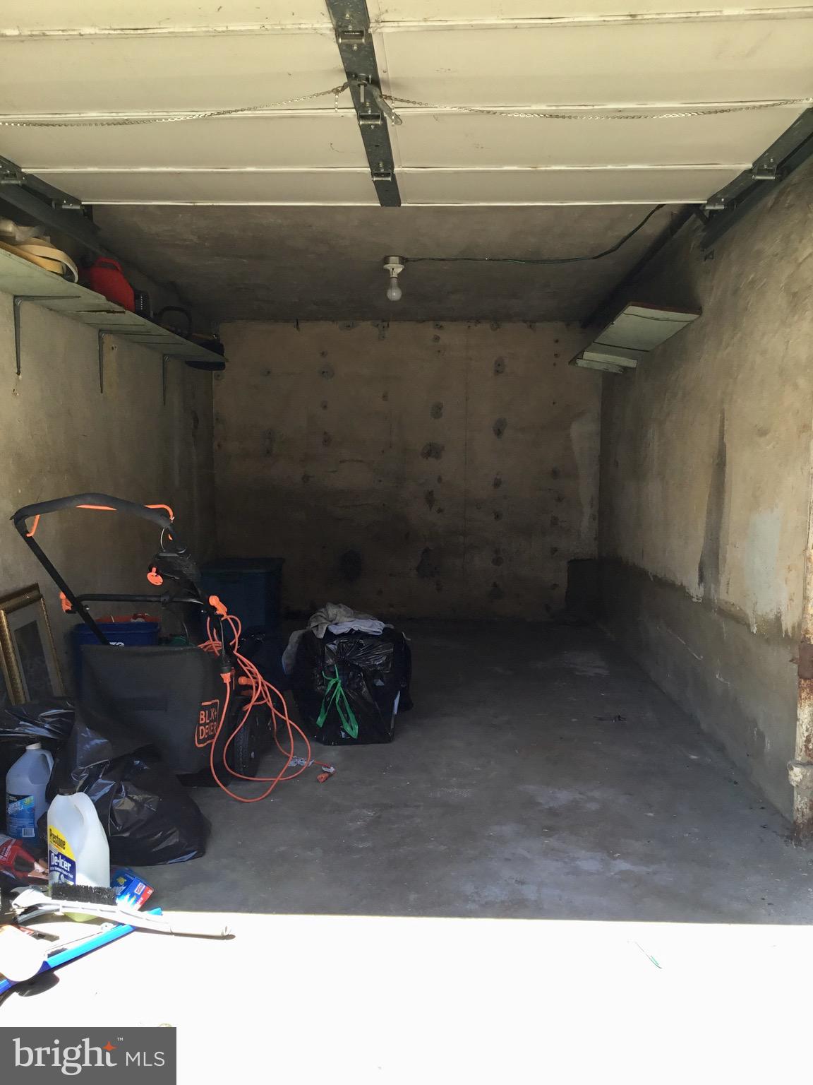 OXFORD CIRCLE - Residential