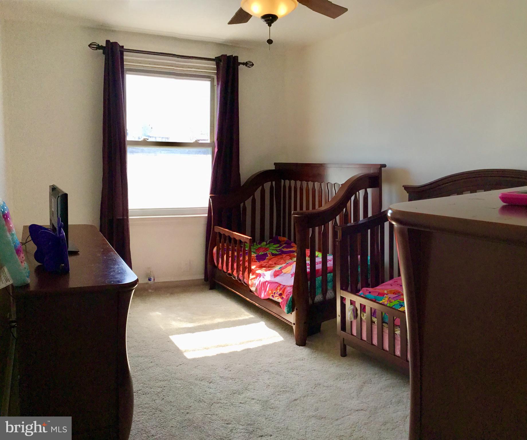 OXFORD CIRCLE - Residential