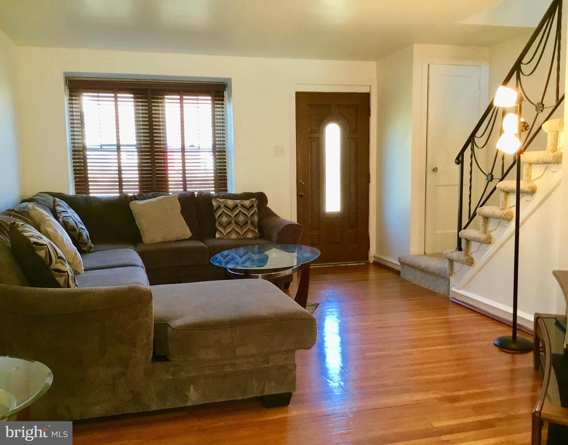 OXFORD CIRCLE - Residential