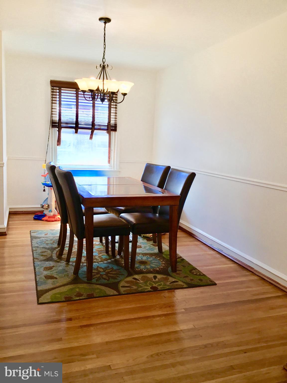 OXFORD CIRCLE - Residential