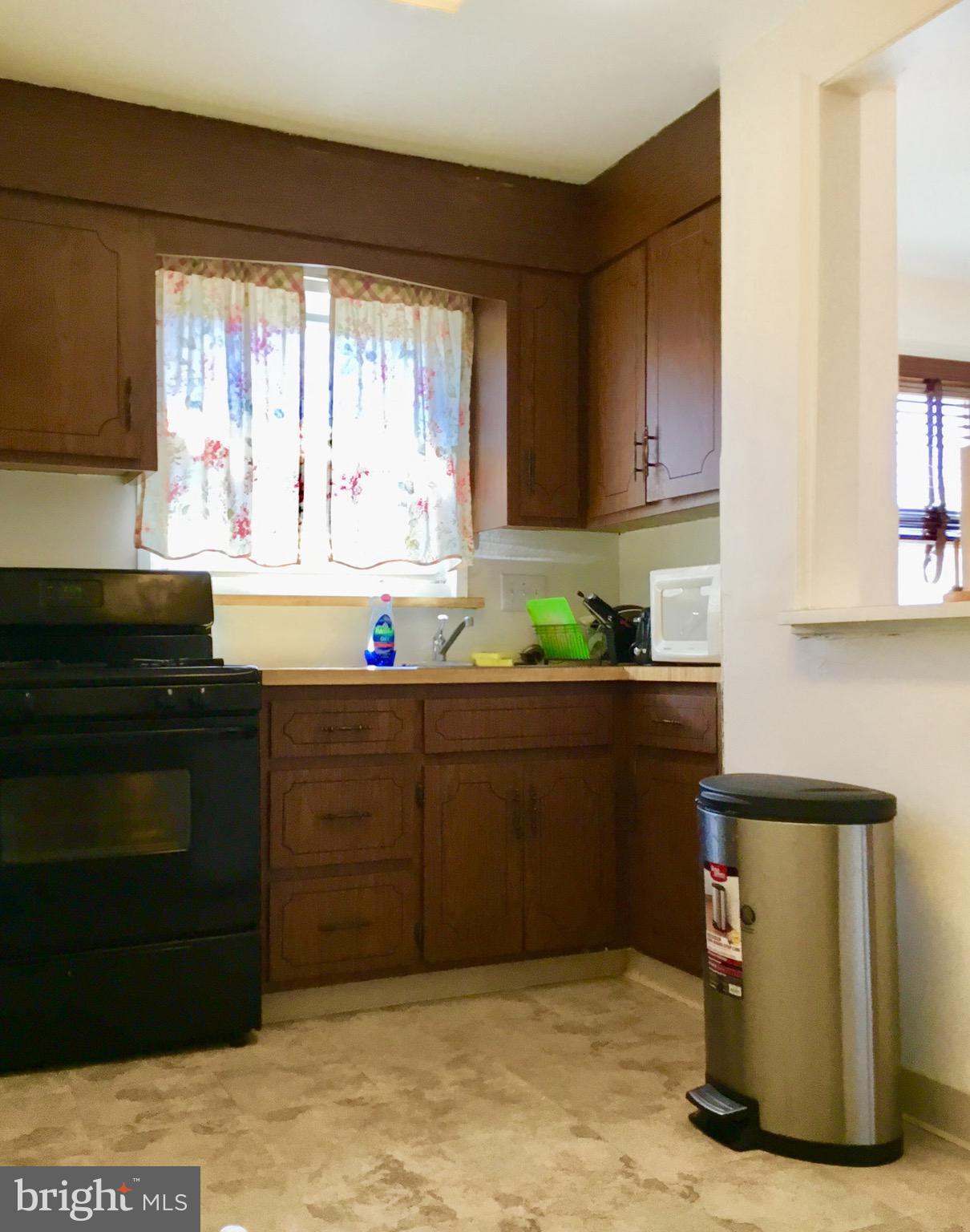 OXFORD CIRCLE - Residential