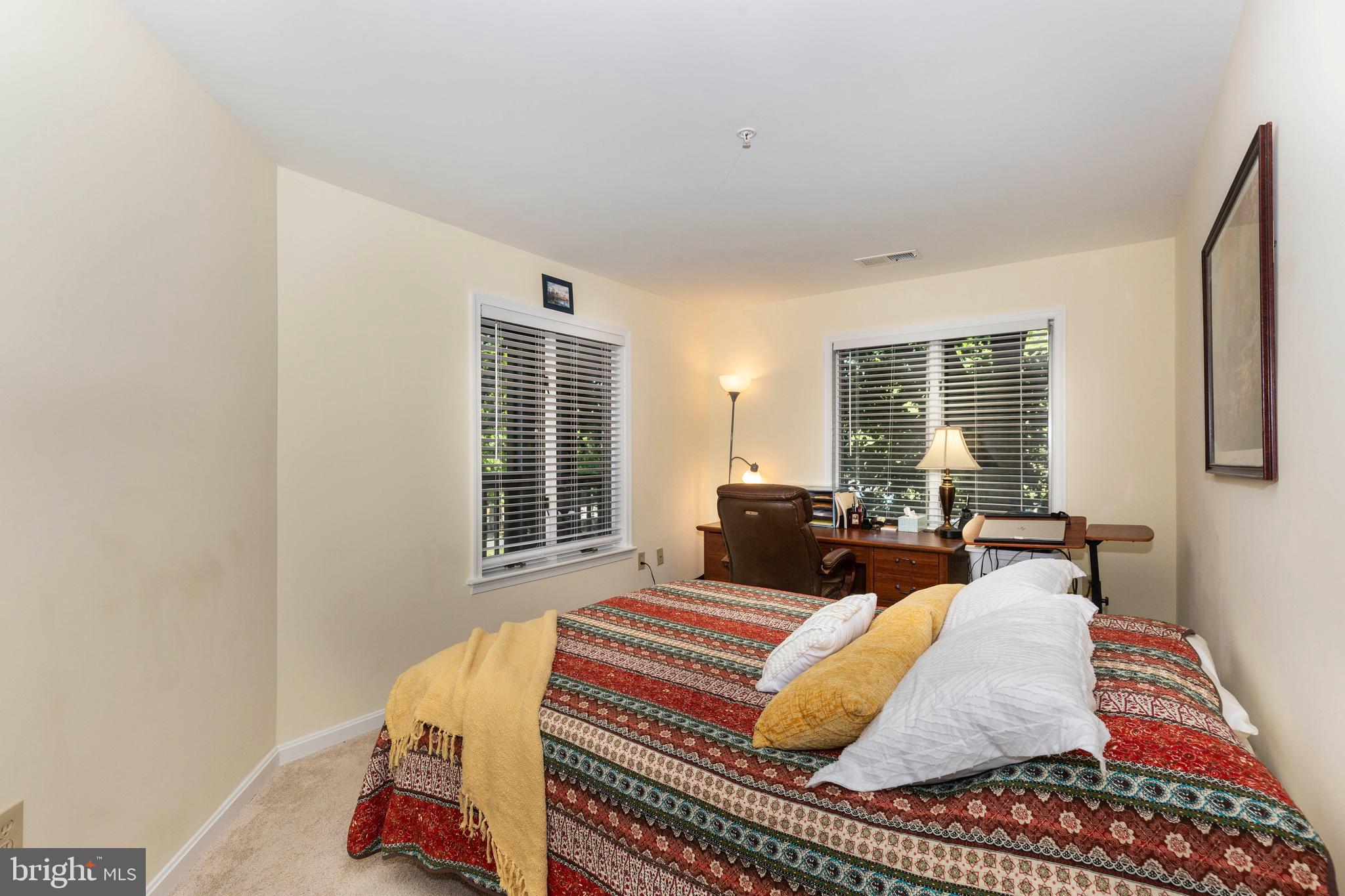 PARRS RIDGE - Residential