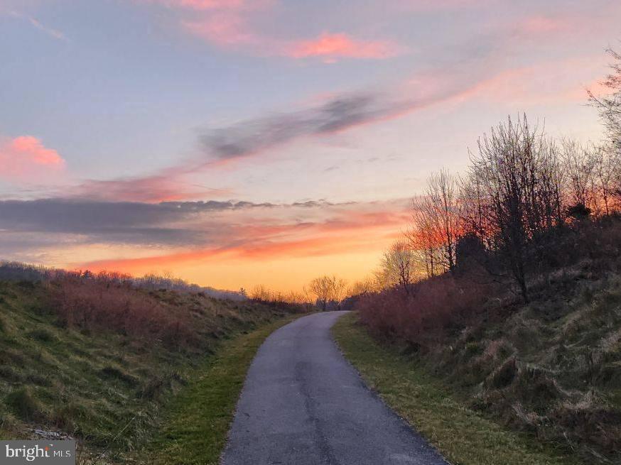 PARRS RIDGE - Residential