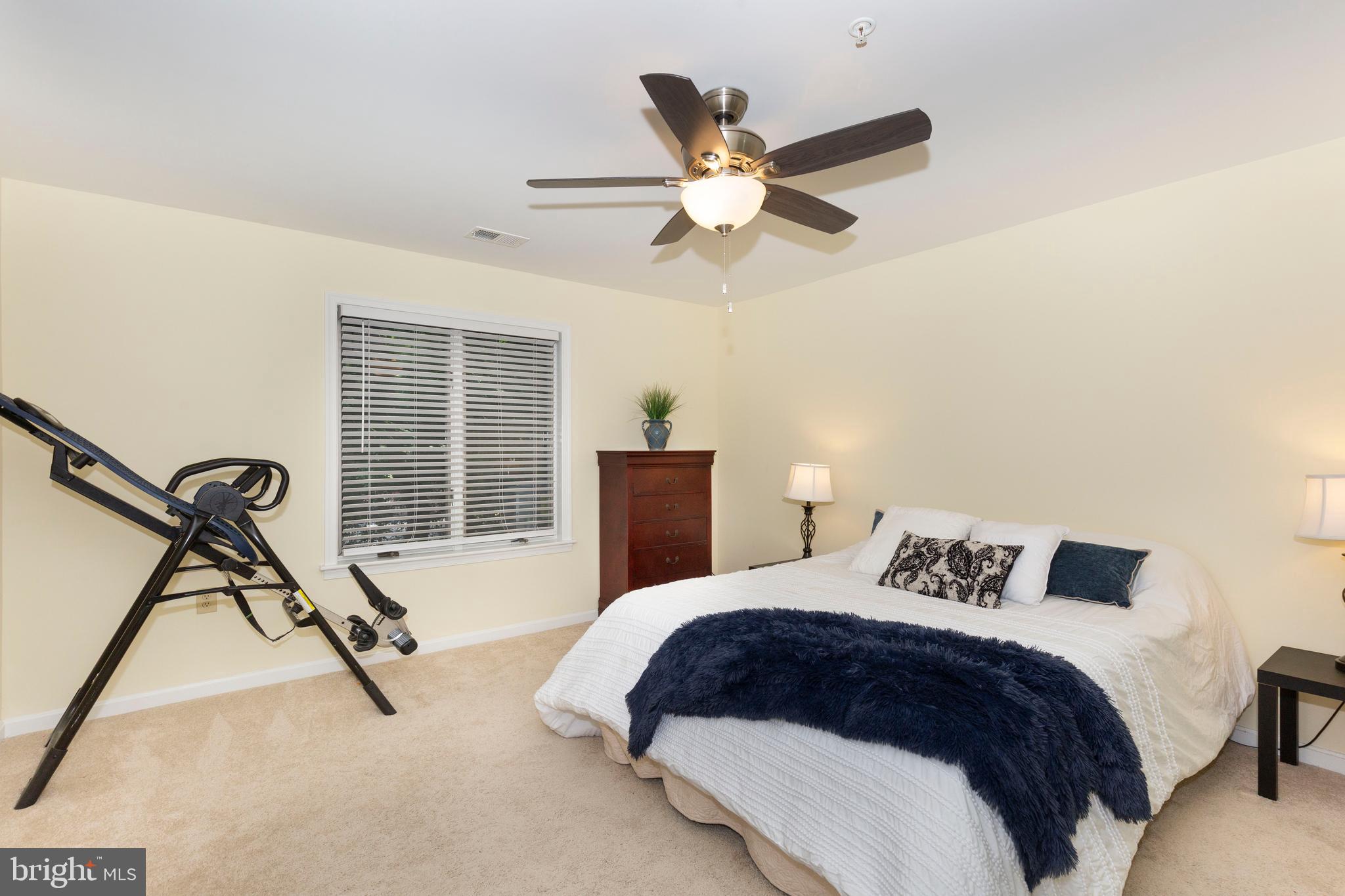 PARRS RIDGE - Residential