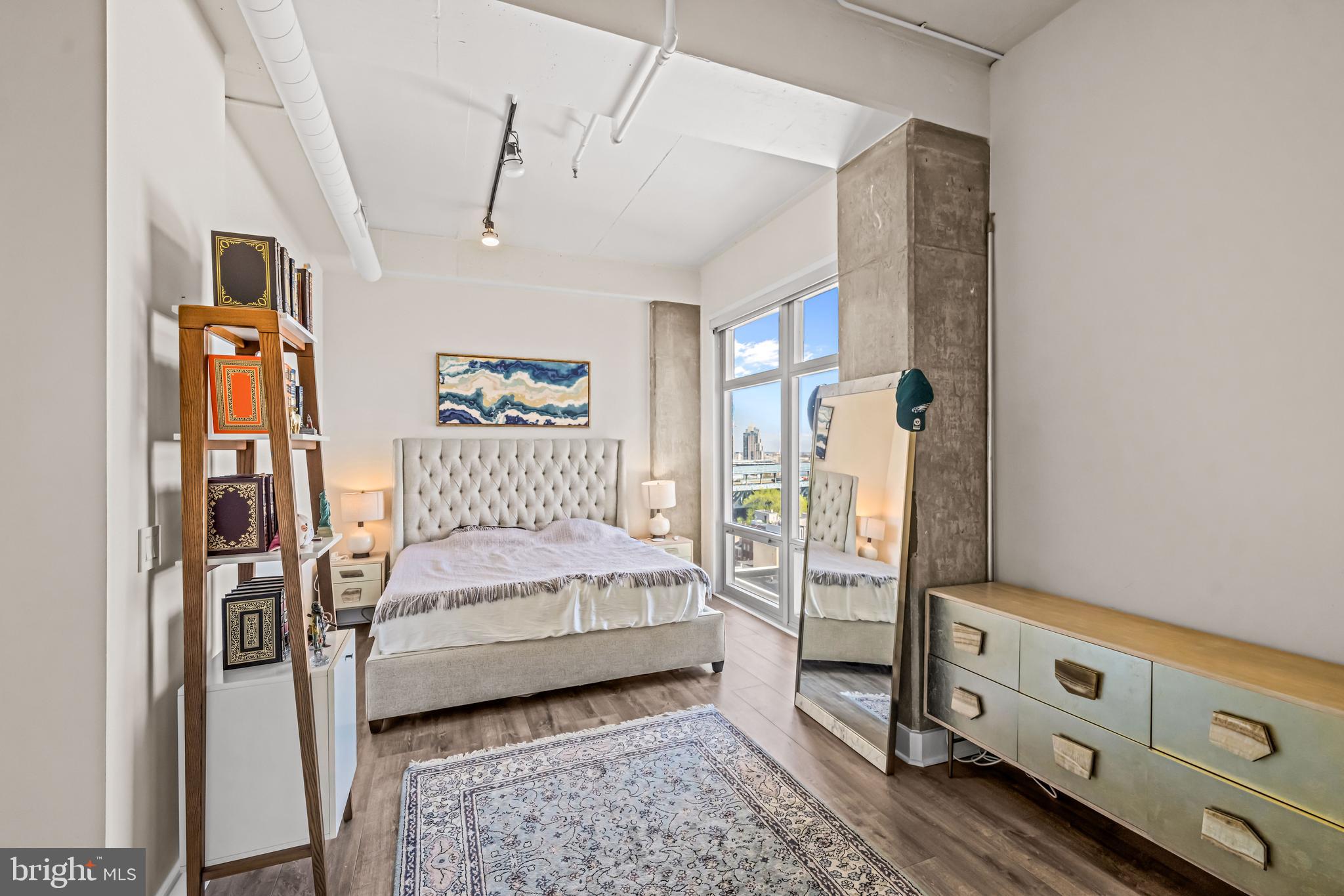 OLD CITY - Residential