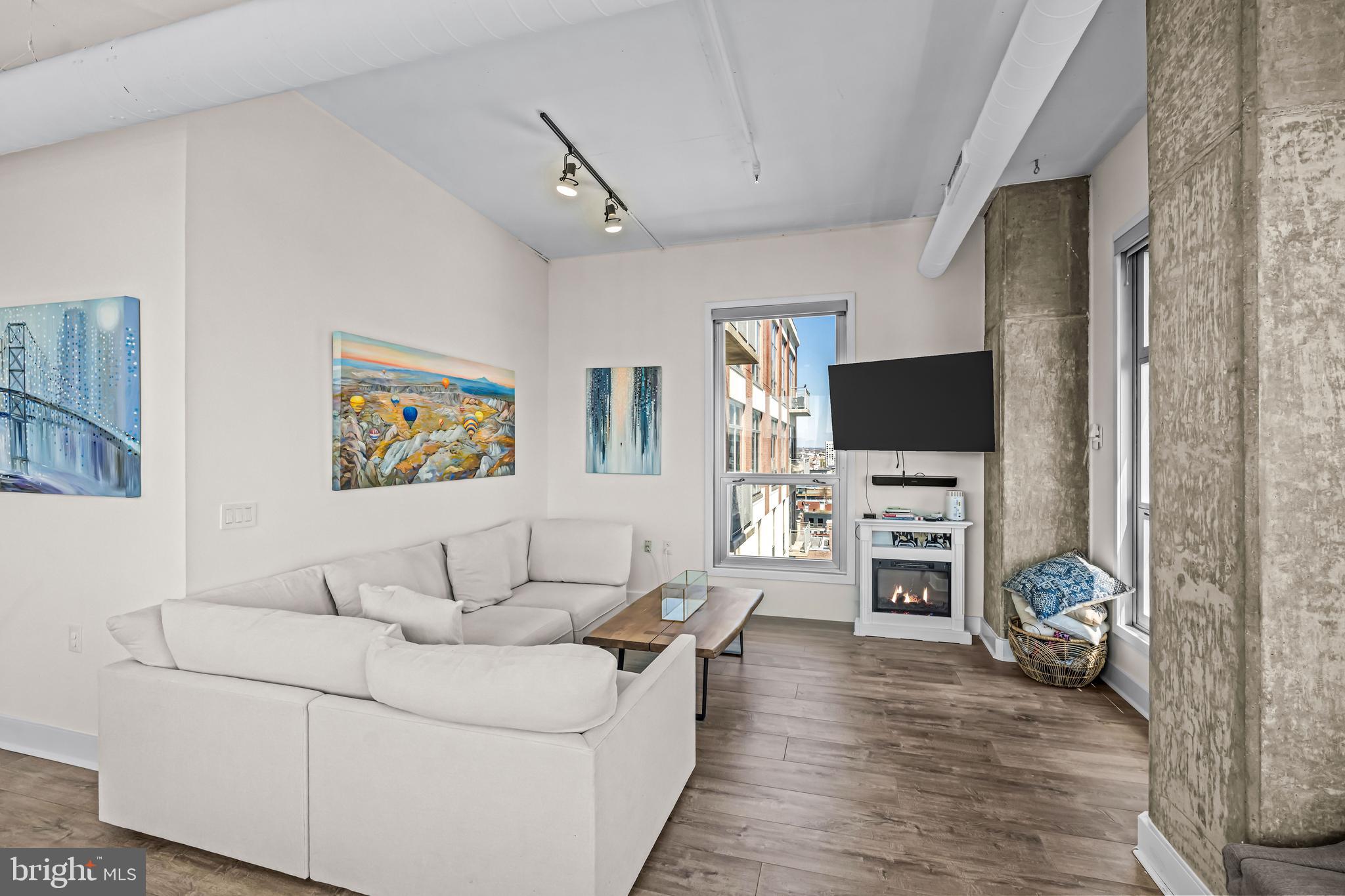 OLD CITY - Residential