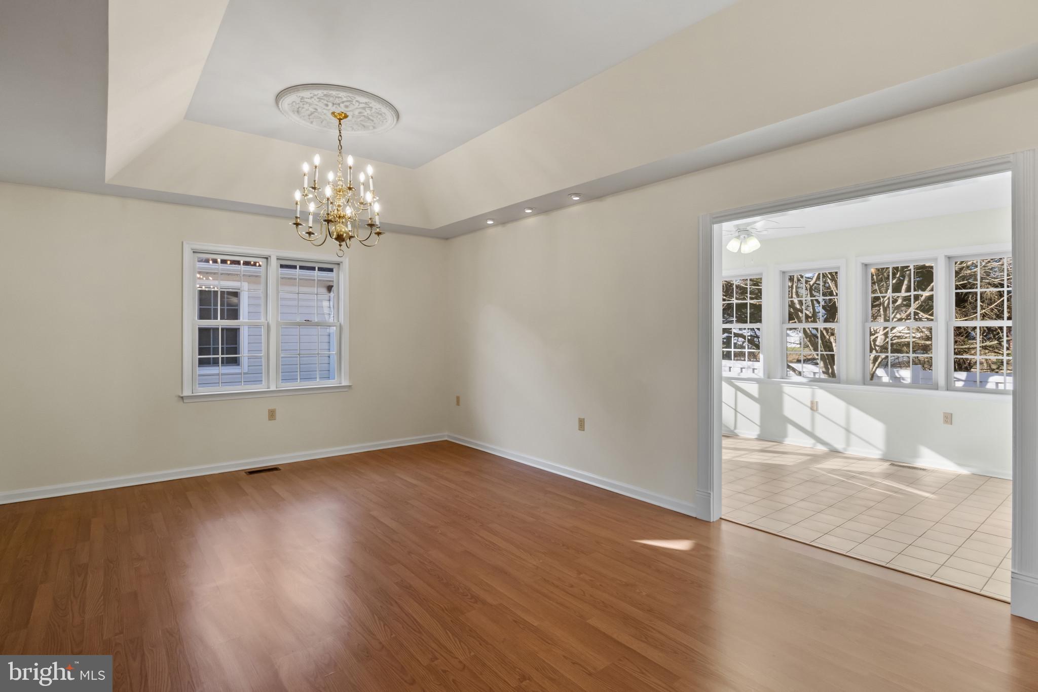 ELLINGTON - Residential