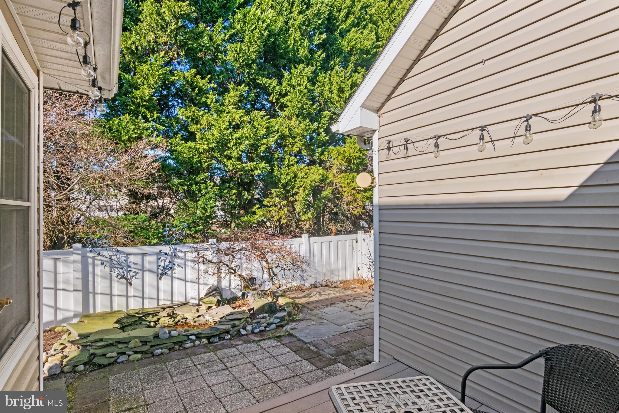 ELLINGTON - Residential