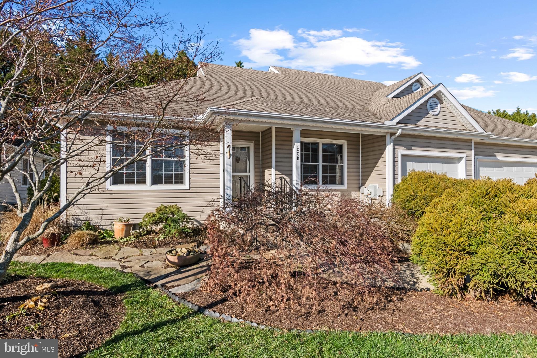 ELLINGTON - Residential