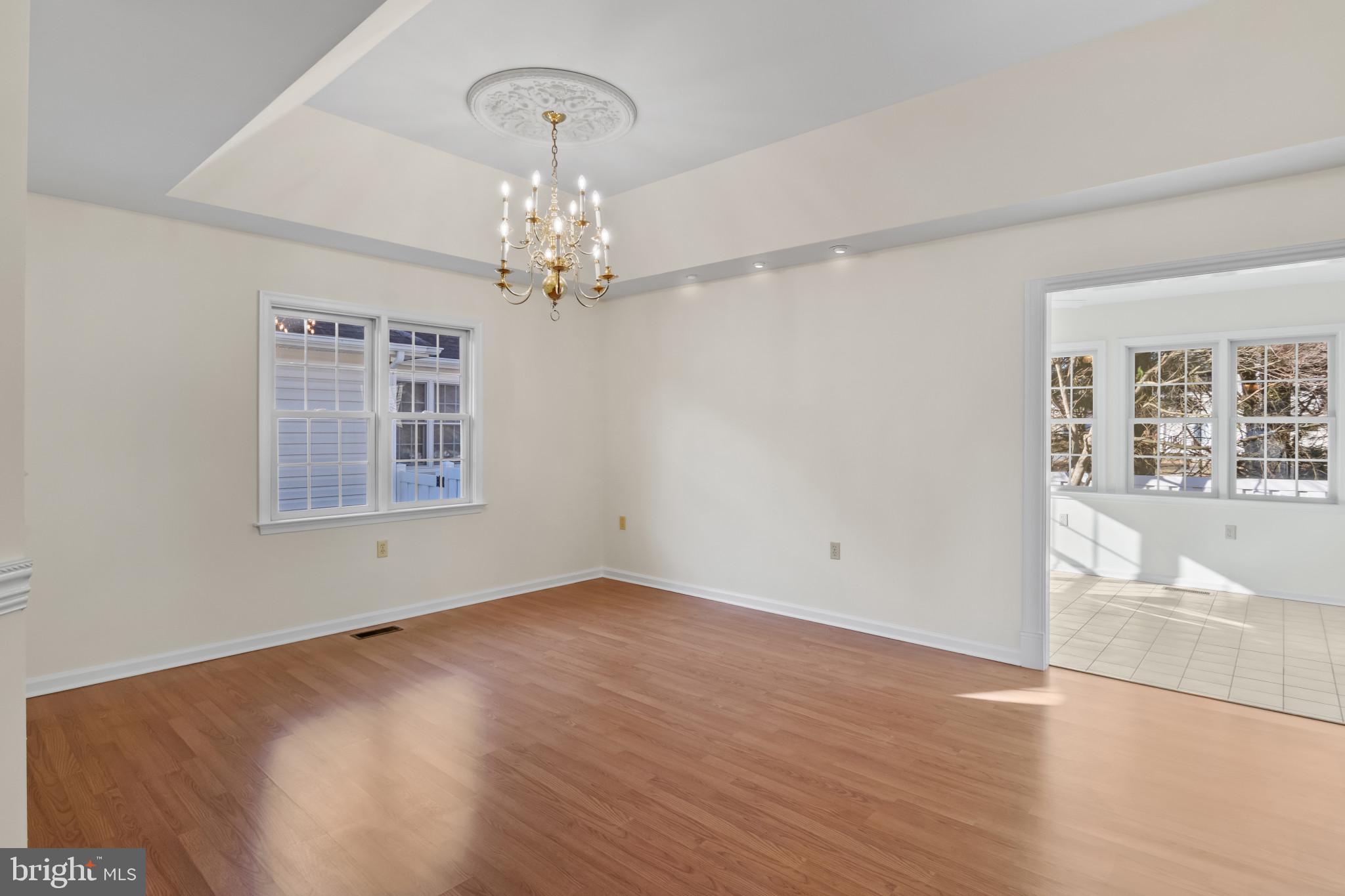 ELLINGTON - Residential