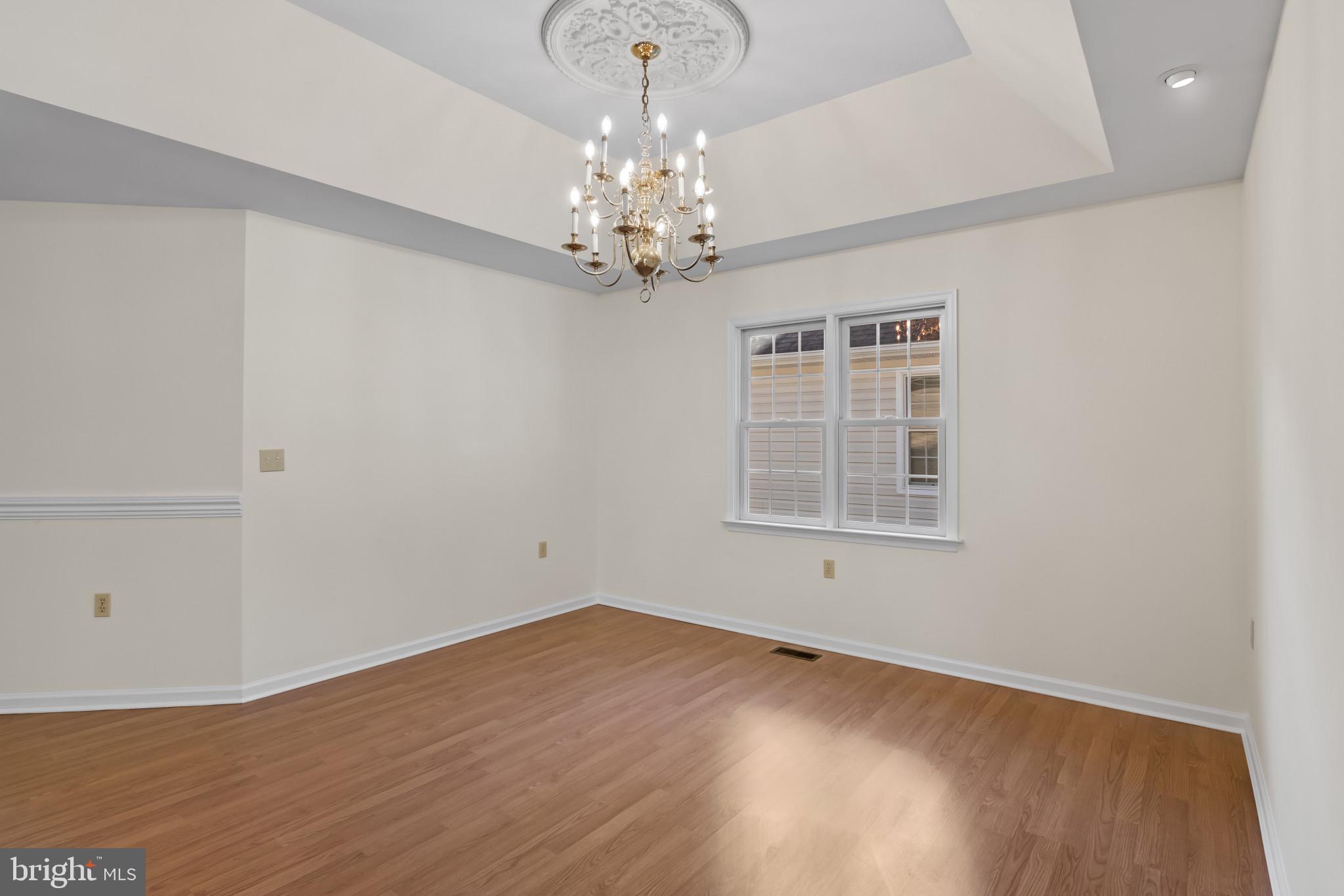 ELLINGTON - Residential