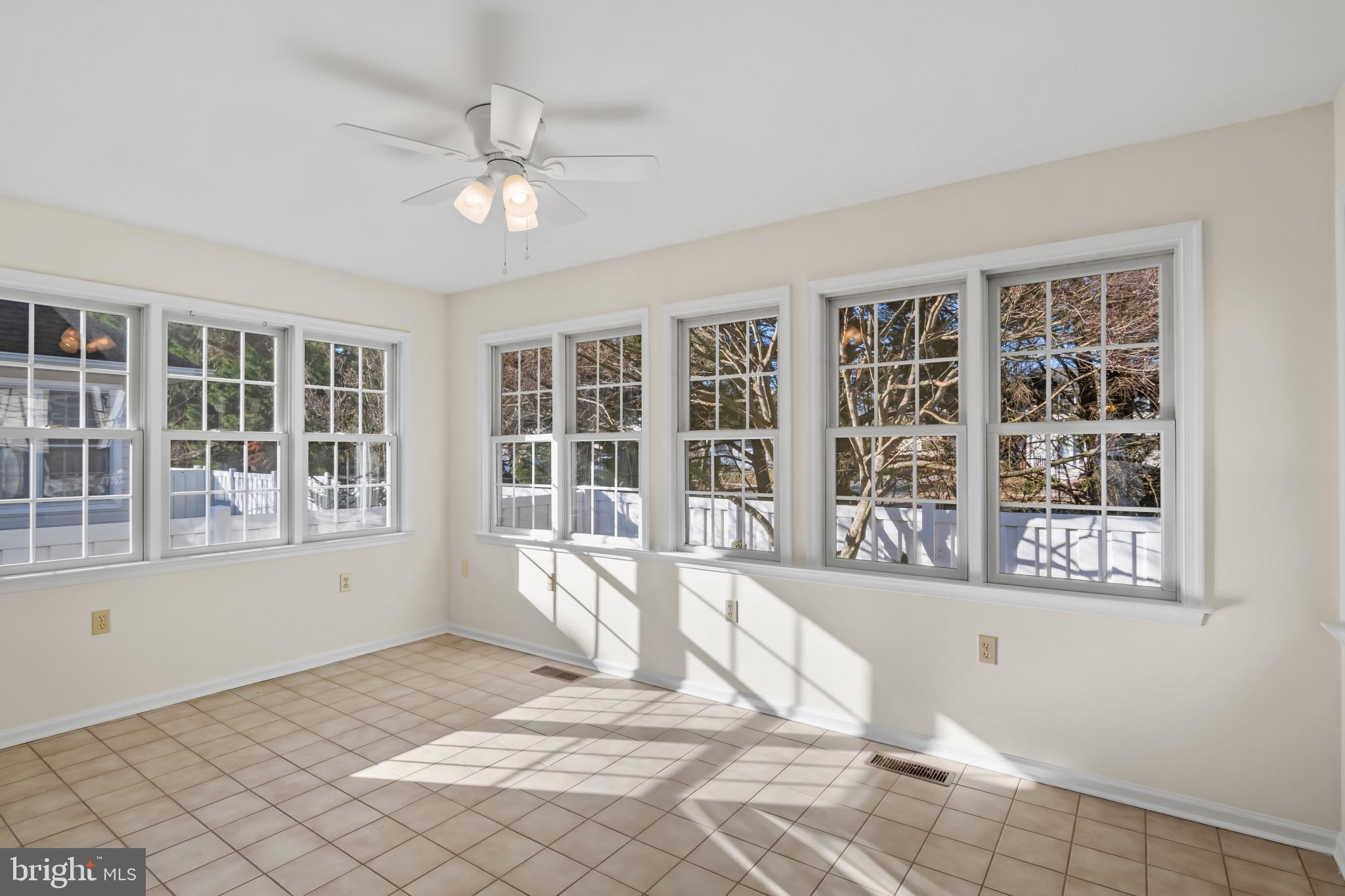 ELLINGTON - Residential