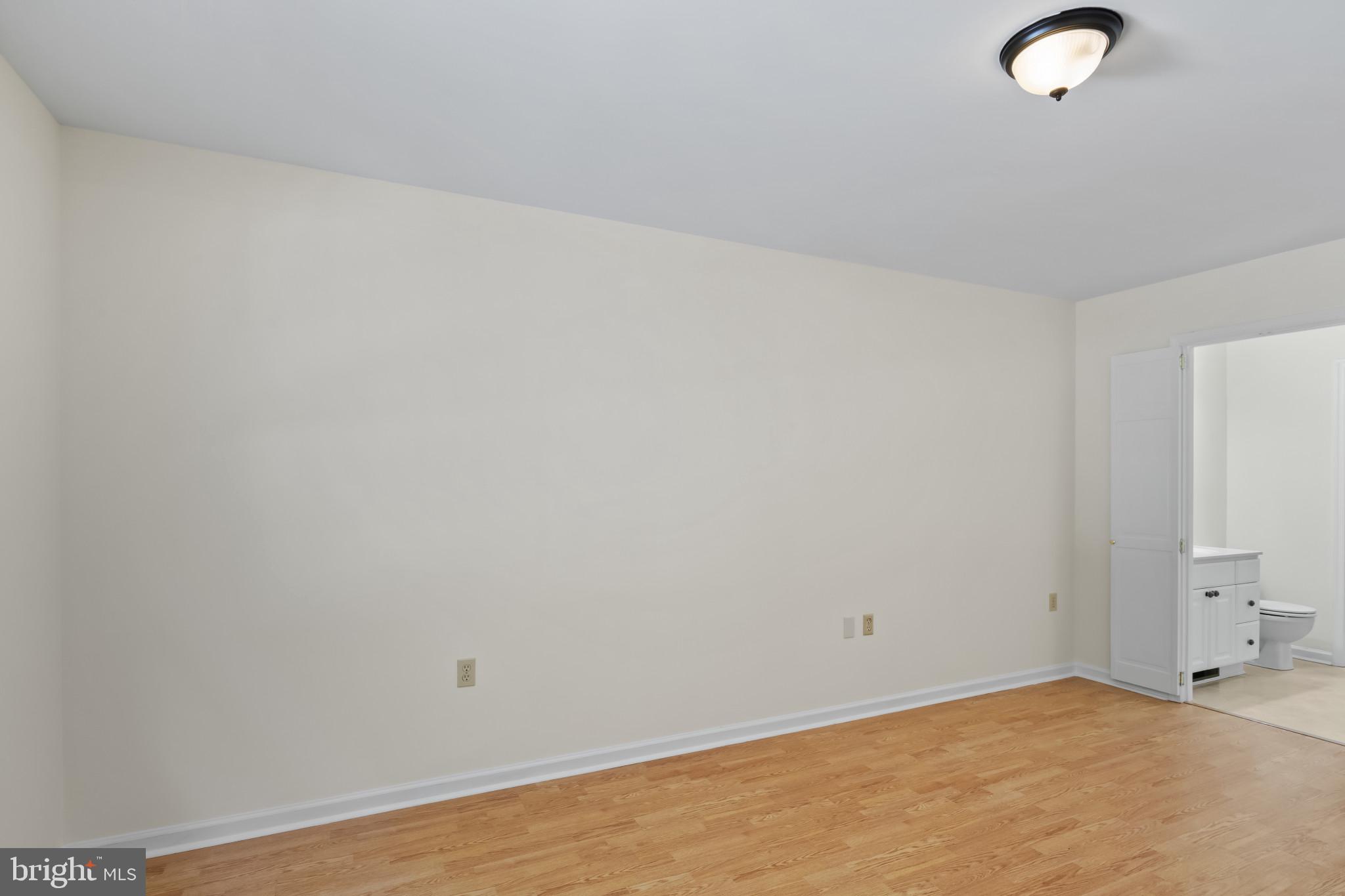 ELLINGTON - Residential