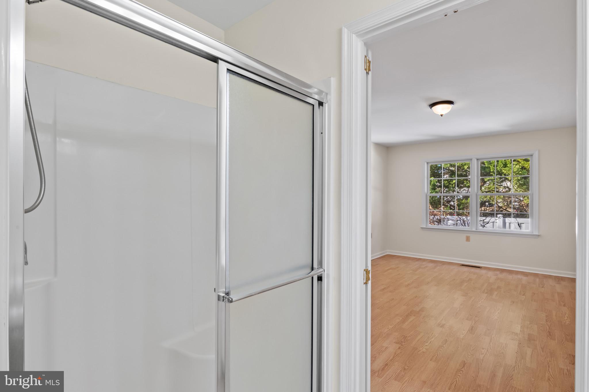 ELLINGTON - Residential