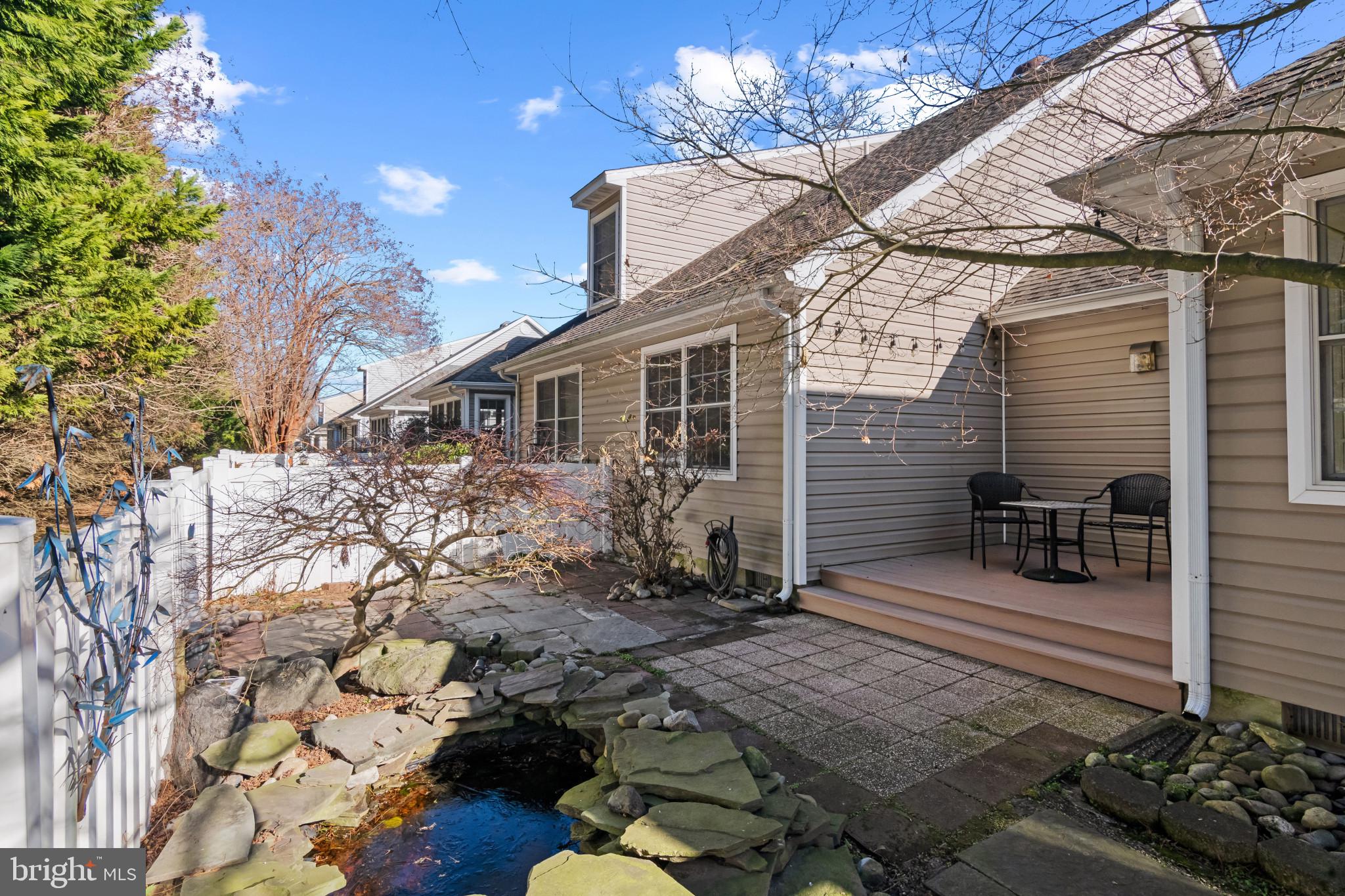 ELLINGTON - Residential