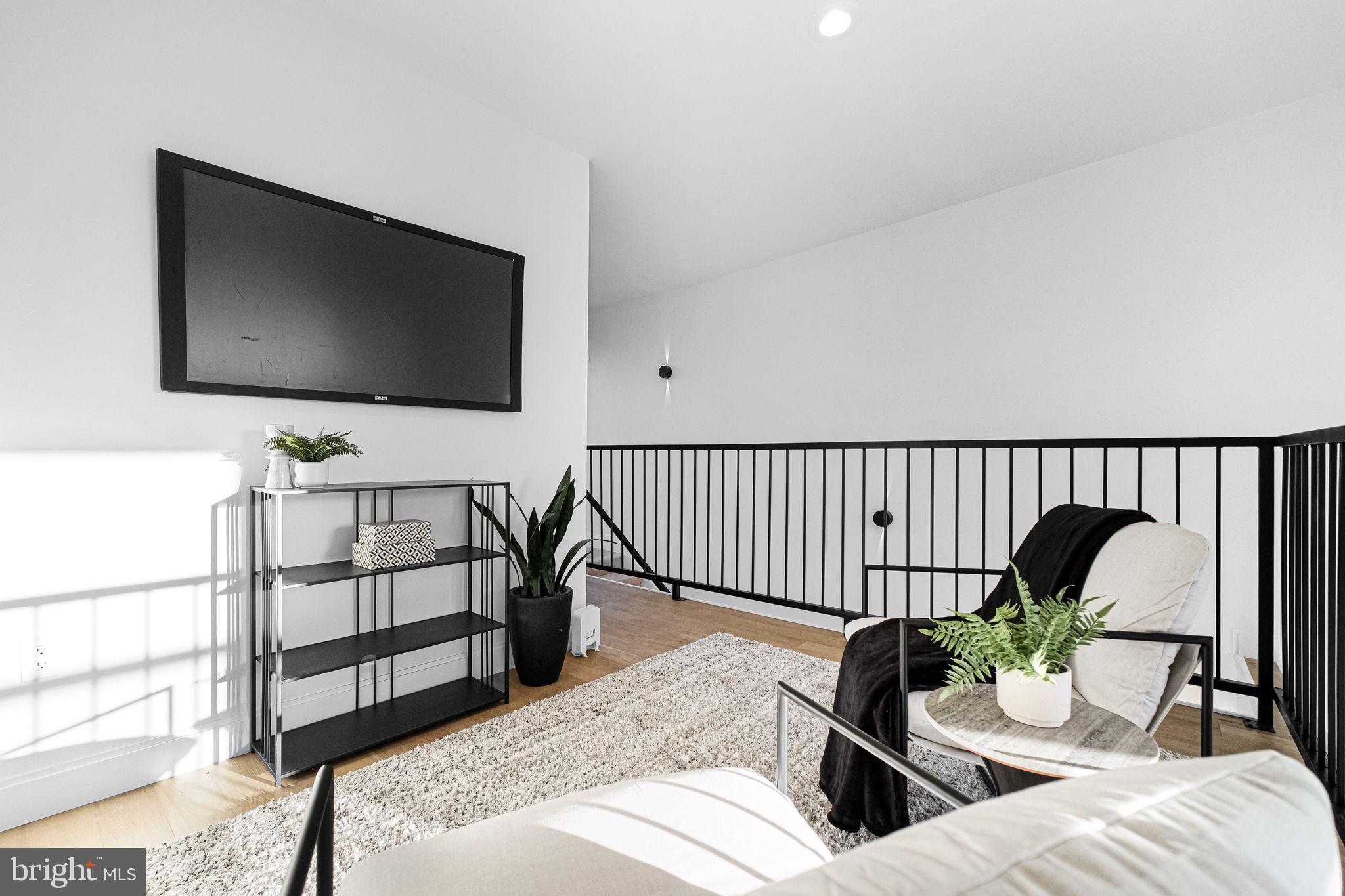 MOUNT CLARE - Residential