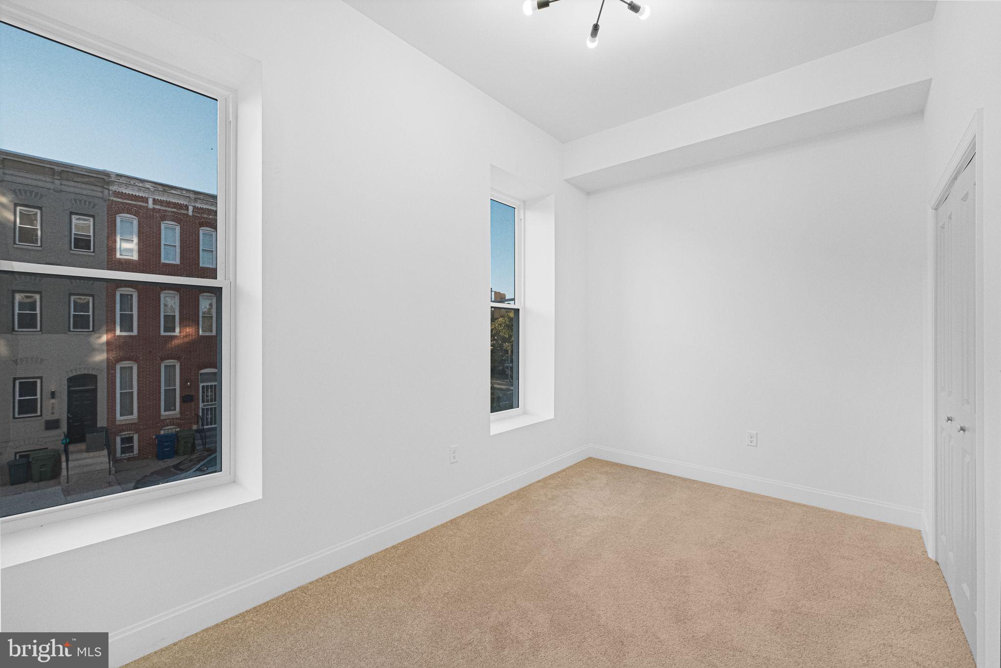 MOUNT CLARE - Residential