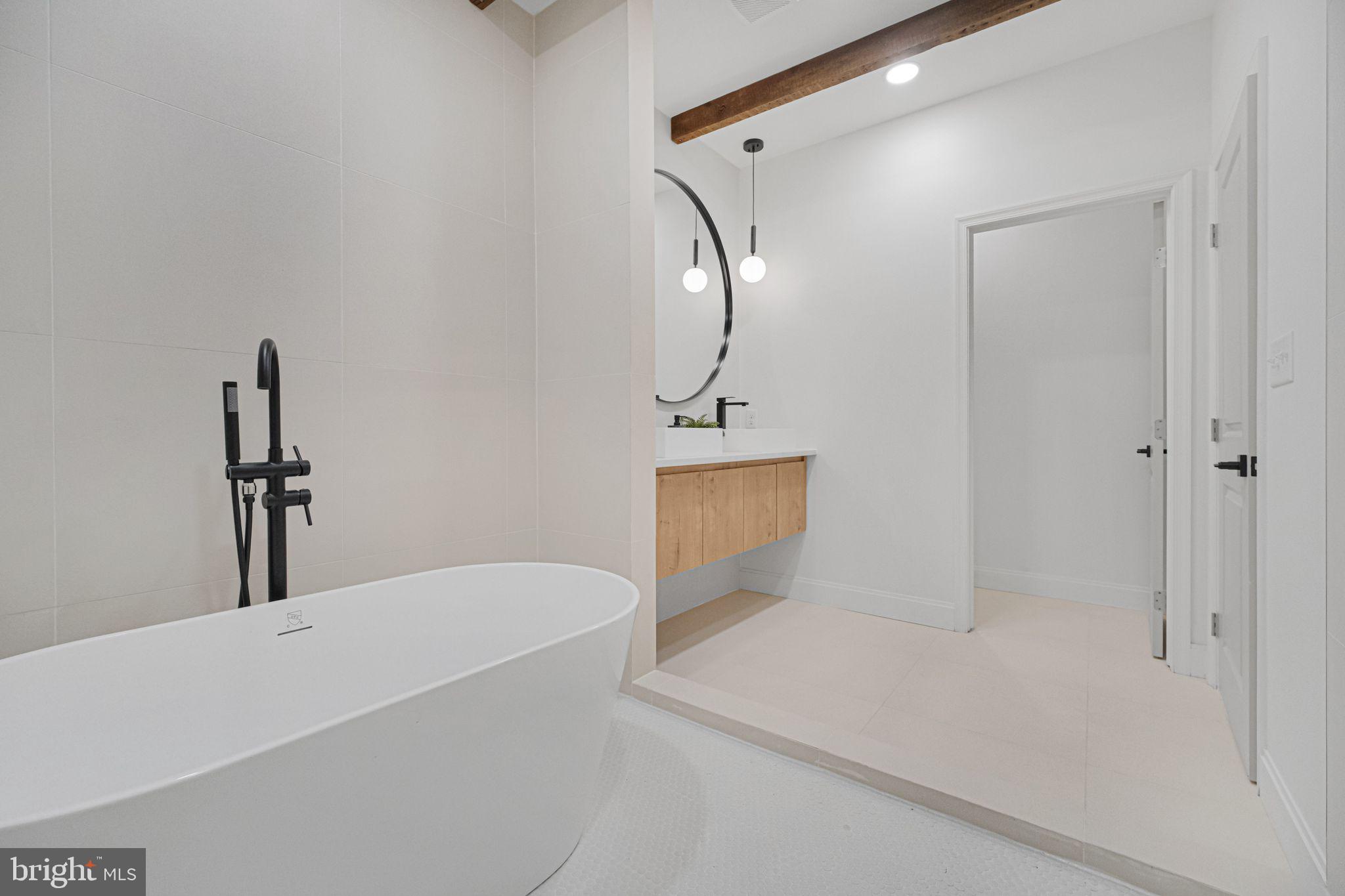 MOUNT CLARE - Residential