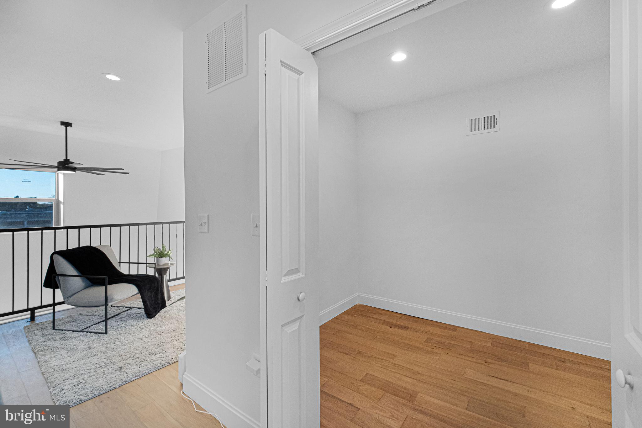 MOUNT CLARE - Residential